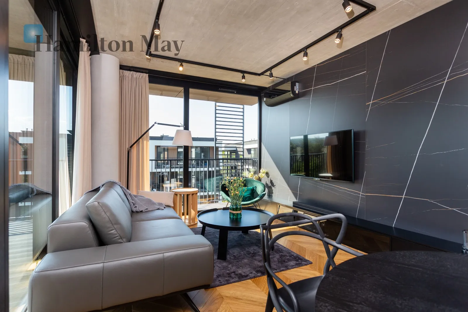 City: Kraków Street: Piotra Borowego Region: Zwierzyniec Subregion: Półwsie Zwierzynieckie Distance to centre: 3.28 km Level: 3 Price: 4900 PLN Bedrooms: 1 Bathrooms: 1 - slider