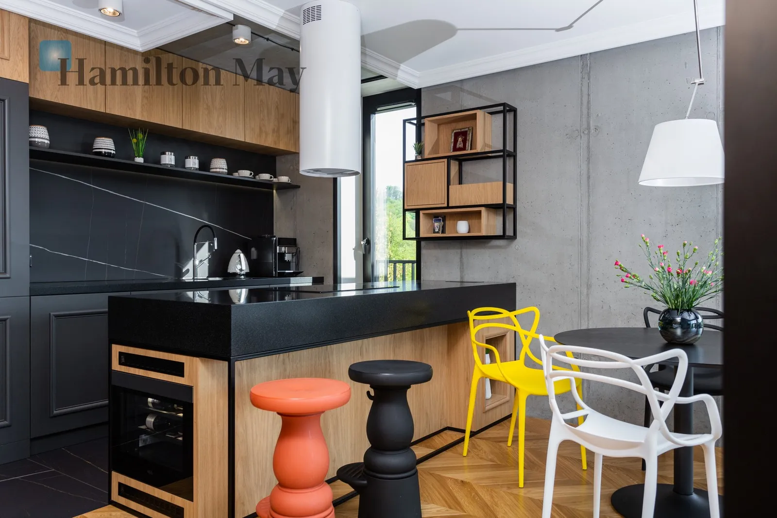 City: Kraków Street: Piotra Borowego Region: Zwierzyniec Subregion: Półwsie Zwierzynieckie Distance to centre: 3.28 km Level: 3 Price: 4900 PLN Bedrooms: 1 - slider