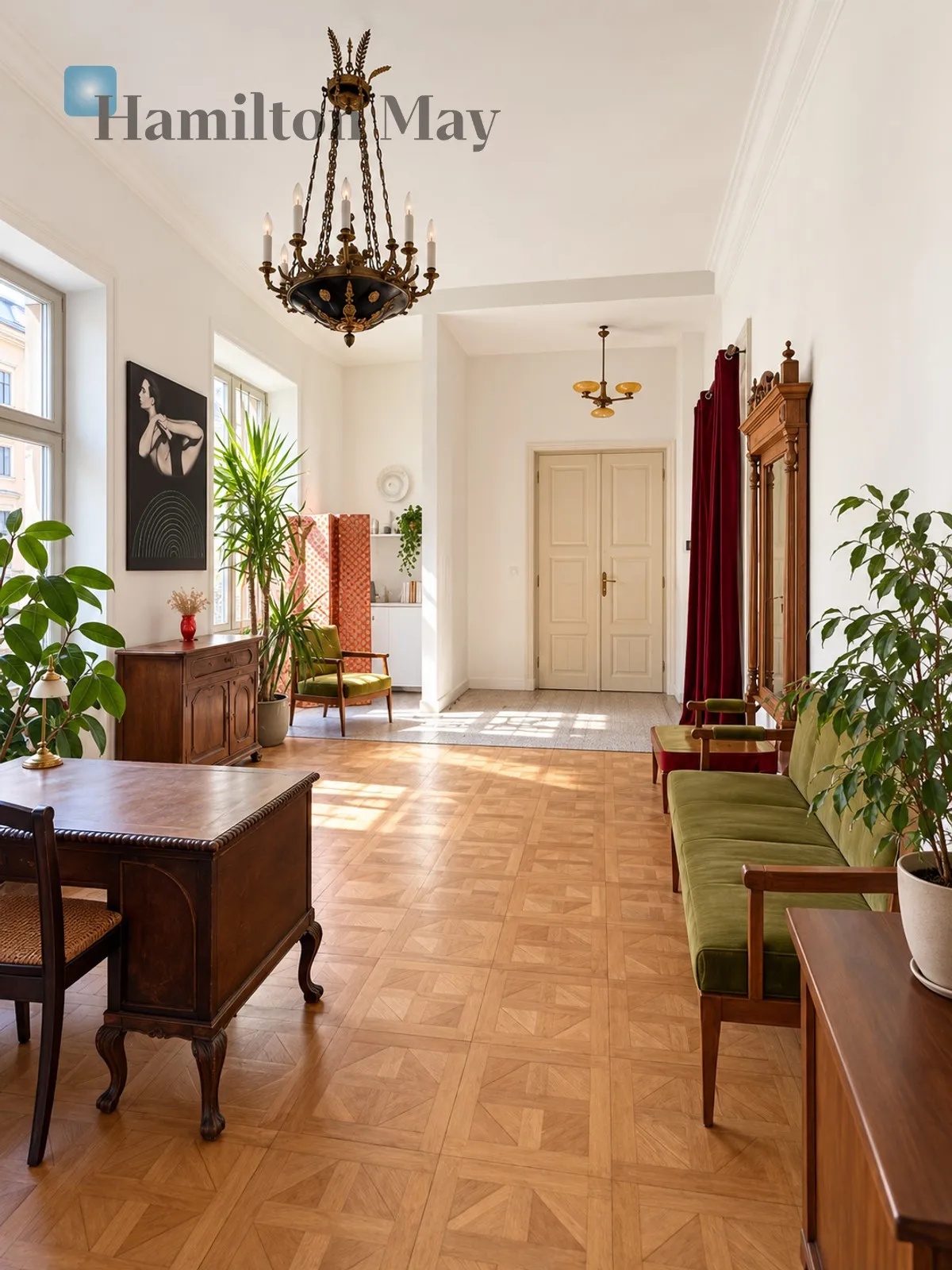 Репрезентативне приміщення | 176 м² | відреставрований багатоквартирний будинок | Крупніча - slider