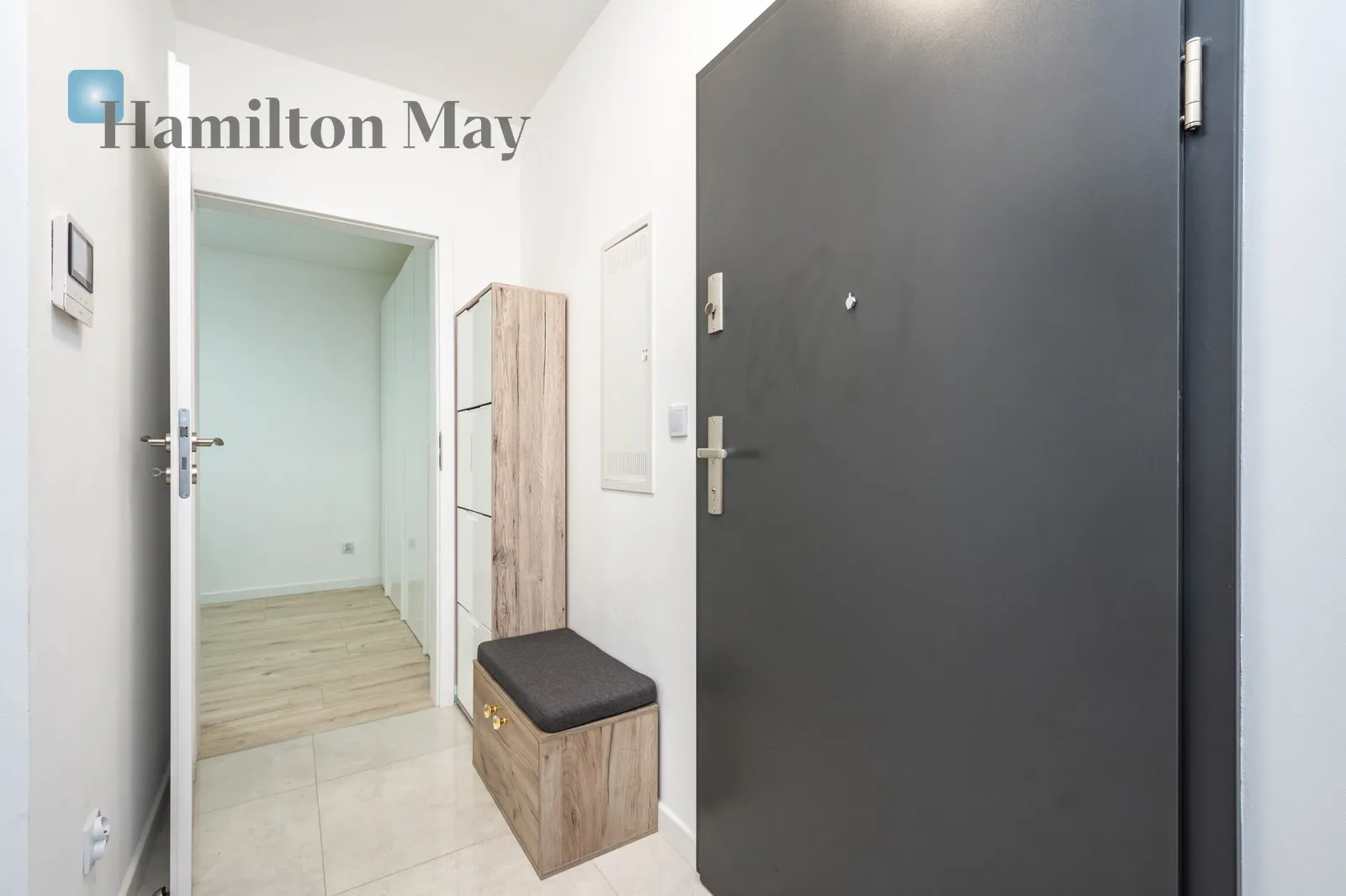 Street: Zygmunta Glogera Region: Prądnik Biały Distance to centre: 4.5 km Price: 3100 PLN - slider