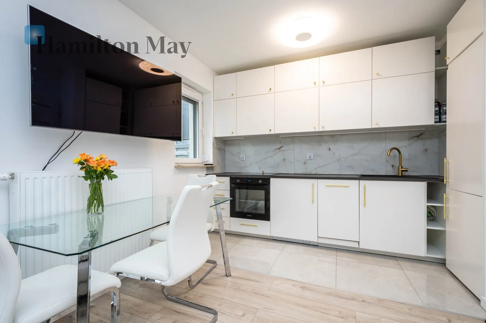 Region: Prądnik Biały Distance to centre: 4.5 km Price: 3100 PLN Bedrooms: 1 Bathrooms: 1 Size: 44m2 Price/m2: 70 PLN - slider