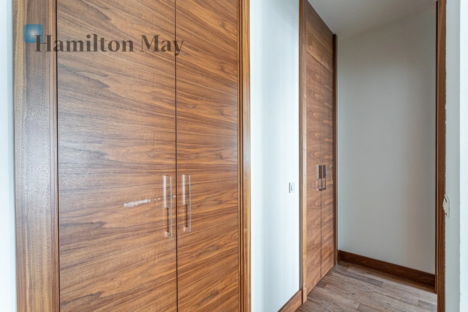 Subregion: Śródmieście Północne Distance to centre: 1.09 km Level: 4 Price: 10000 PLN Bedrooms: 1 Bathrooms: 1 Size: 74m2 - slider