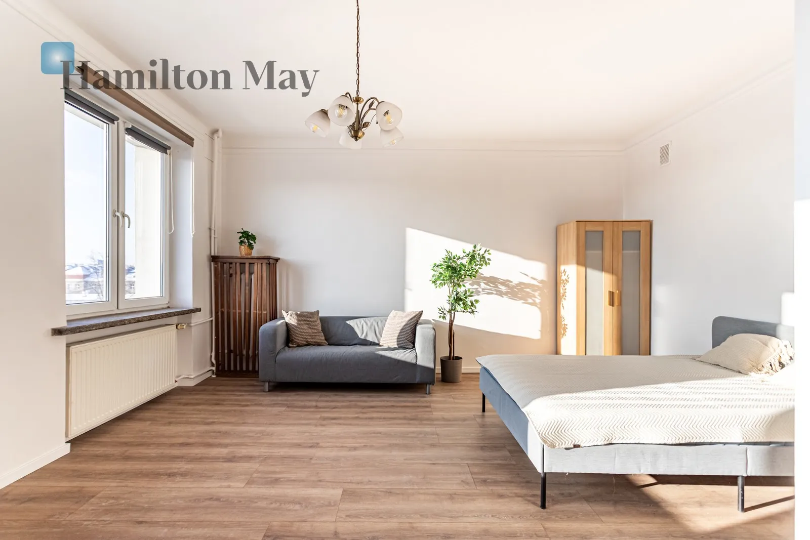 City: Warszawa Street: Iwicka Region: Mokotów Subregion: Sielce Distance to centre: 3.41 km Level: 4 Price: 3800 PLN Bedrooms: 0 Bathrooms: 1 Size: 40m2 - slider