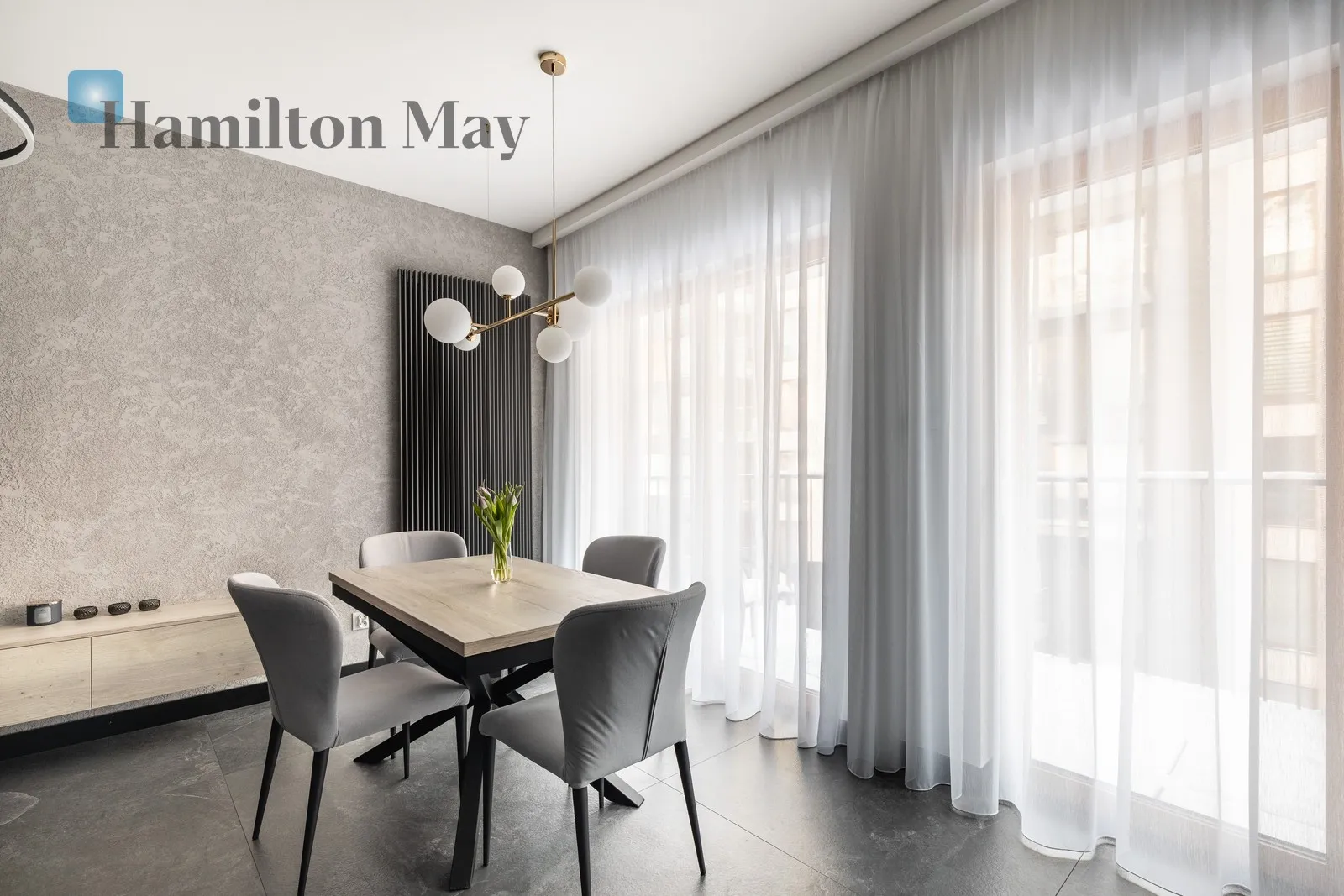 City: Kraków Street: Rakowicka Region: Stare Miasto Distance to centre: 1.4 km Level: 2 Price: 3700 PLN - slider