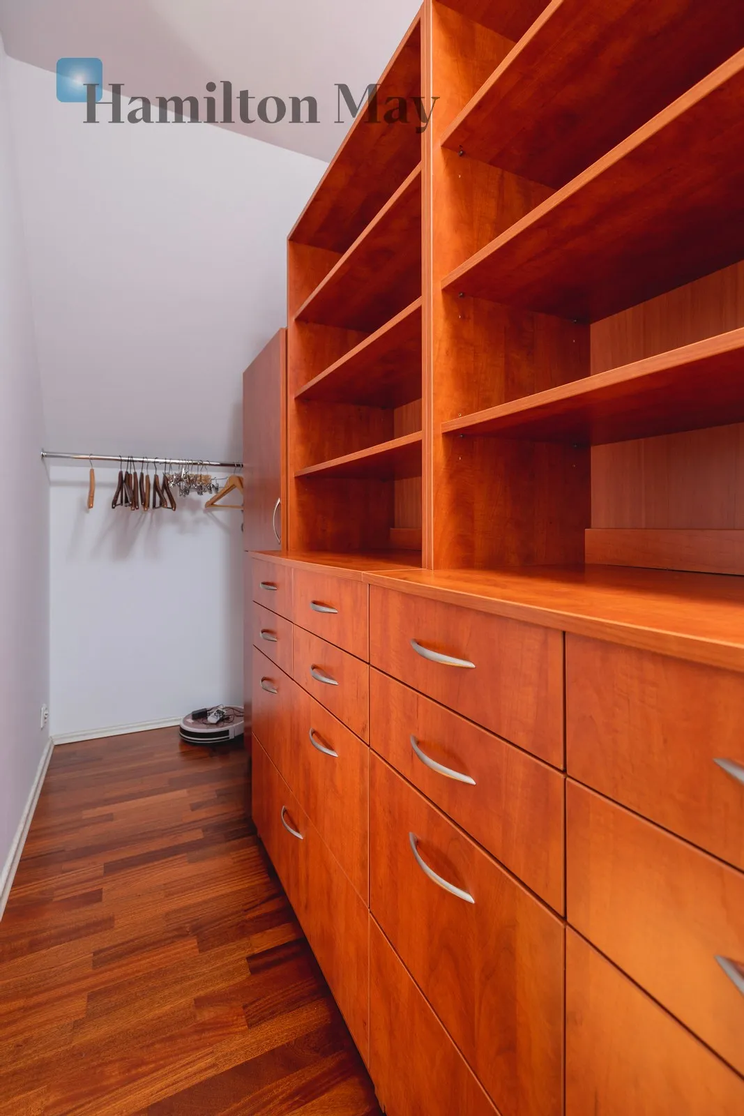 Region: Zielonki Distance to centre: 6.51 km - slider