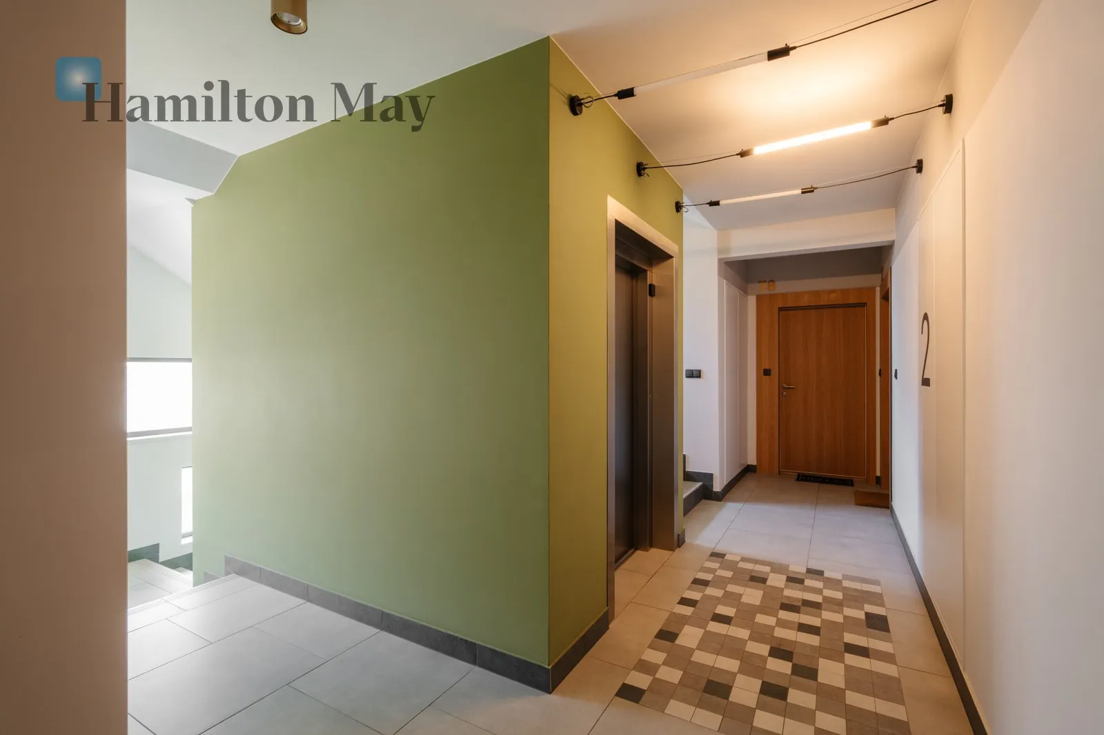 Bedrooms: 2 Bathrooms: 1 Size: 56.41m2 Price/m2: 18901 PLN - slider