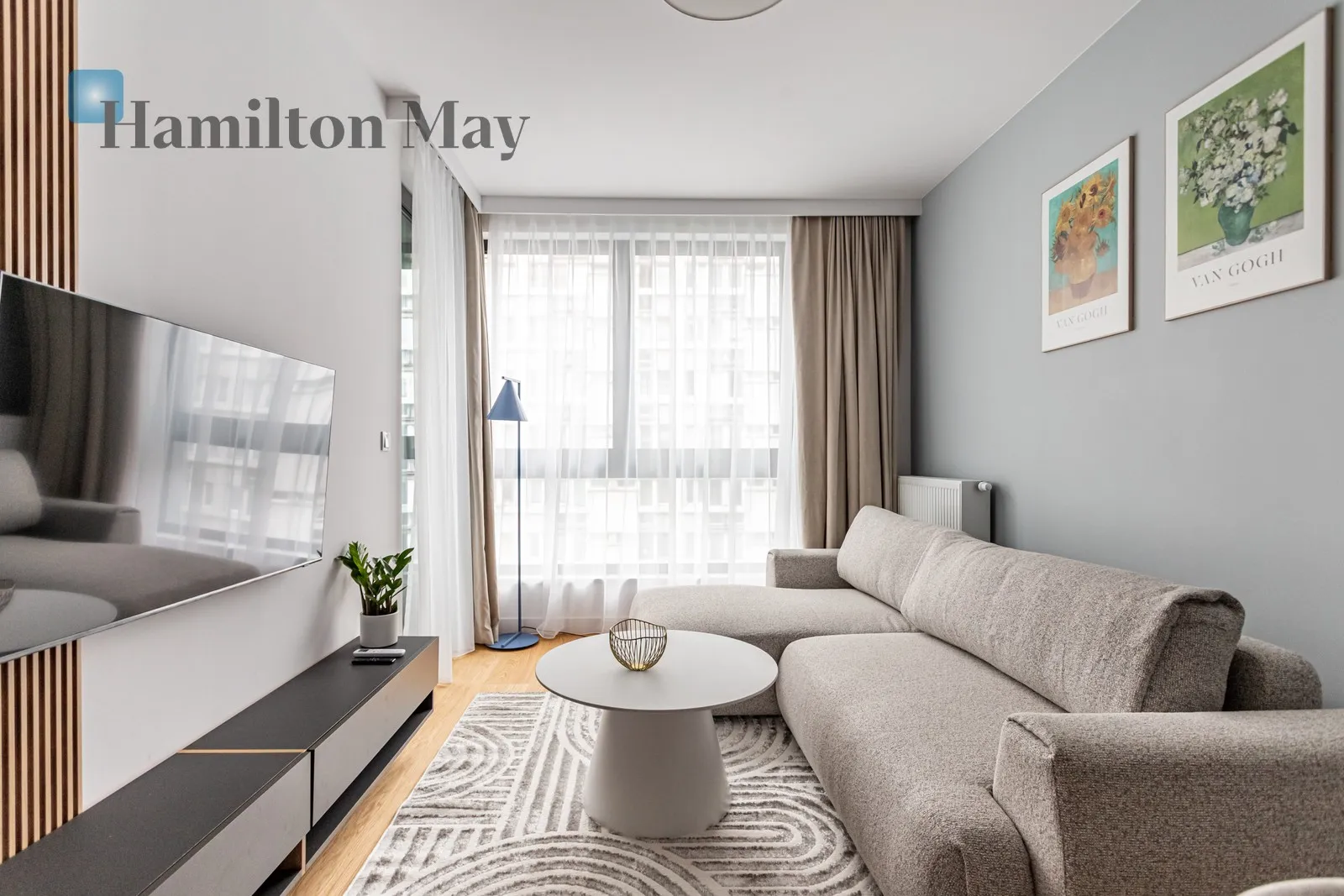 Street: Grzybowska Region: Wola Subregion: Mirów Distance to centre: 1.33 km Level: 10 Price: 1450000 PLN Bedrooms: 1 Bathrooms: 1 Size: 42m2 Price/m2: 34524 PLN - slider