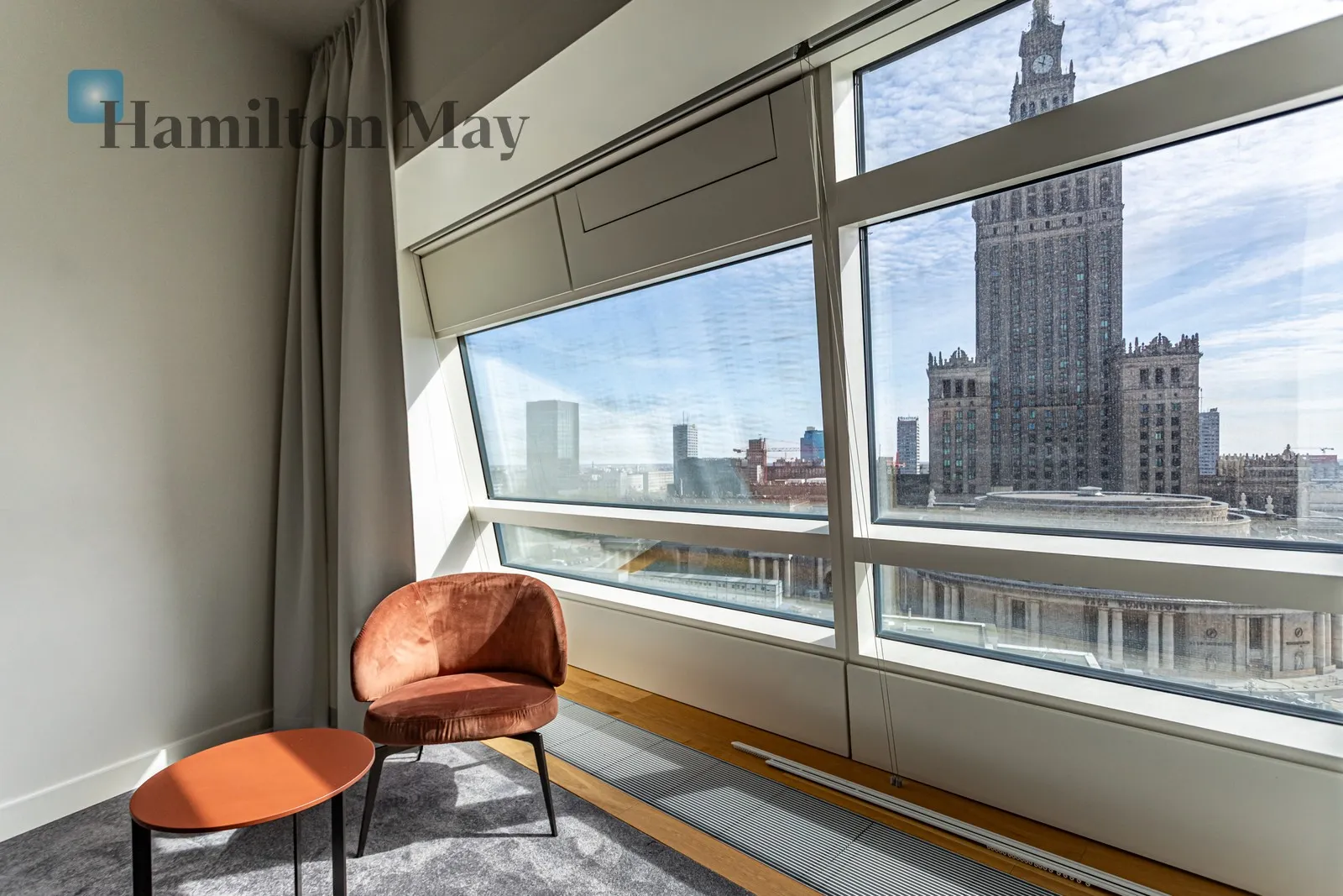 Subregion: Śródmieście Północne Distance to centre: 0.65 km Level: 11 Price: 39000 PLN Bedrooms: 3 Bathrooms: 3 Size: 212m2 Price/m2: 184 PLN - slider