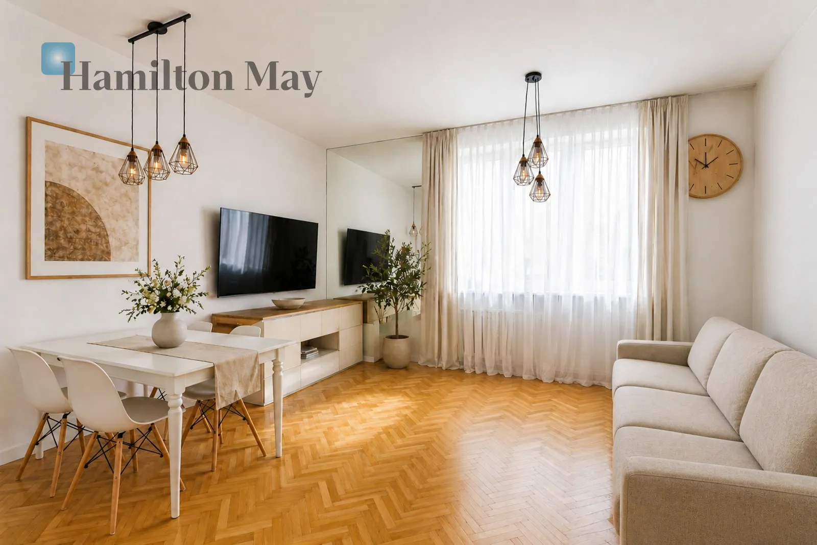 Designer two-room apartment in a historic tenement building near Browary Warszawskie

﻿ - slider