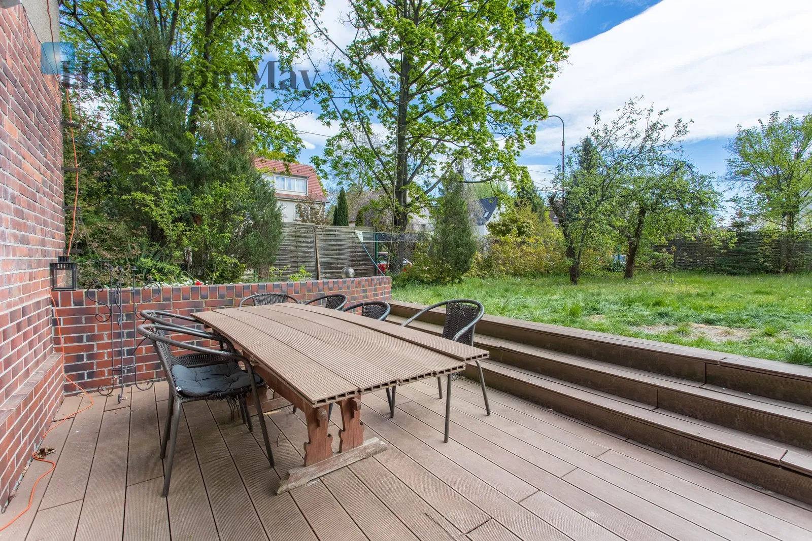 Street: Wojciecha Korfantego Region: Krzyki Subregion: Borek Price: 4990000 PLN Bedrooms: 10 Bathrooms: 4 Plot size: 1218m2 Price/m2: 11797 PLN - slider