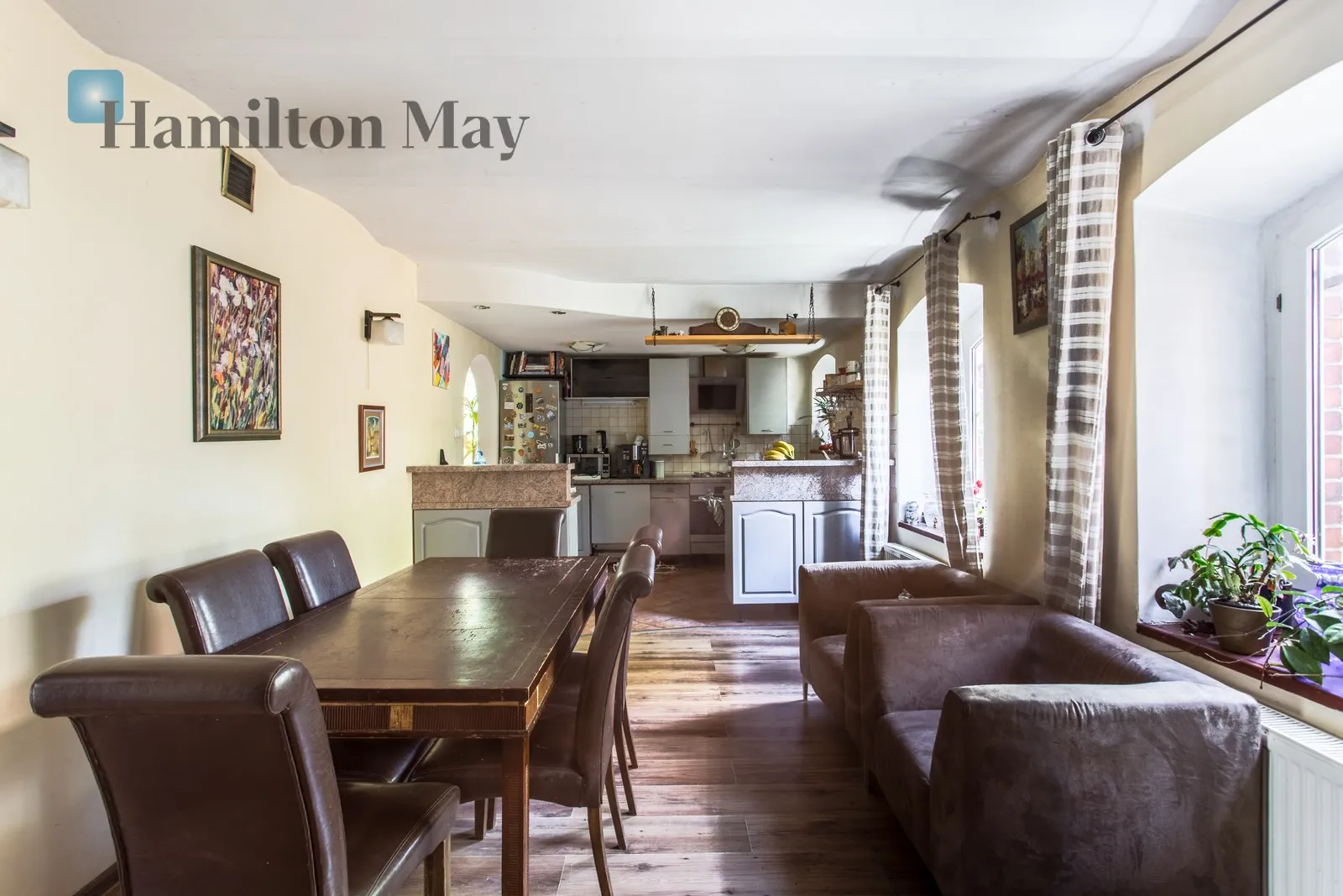 Street: Wojciecha Korfantego Region: Krzyki Subregion: Borek Price: 4990000 PLN Bedrooms: 10 Bathrooms: 4 - slider