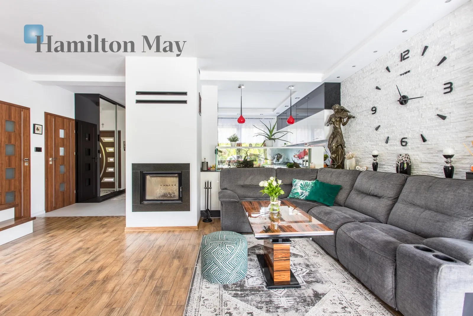 Street: Główna Region: Nieciszów Price: 1350000 PLN Bedrooms: 3 Bathrooms: 2 Plot size: 1182m2 Price/m2: 11326 PLN - slider