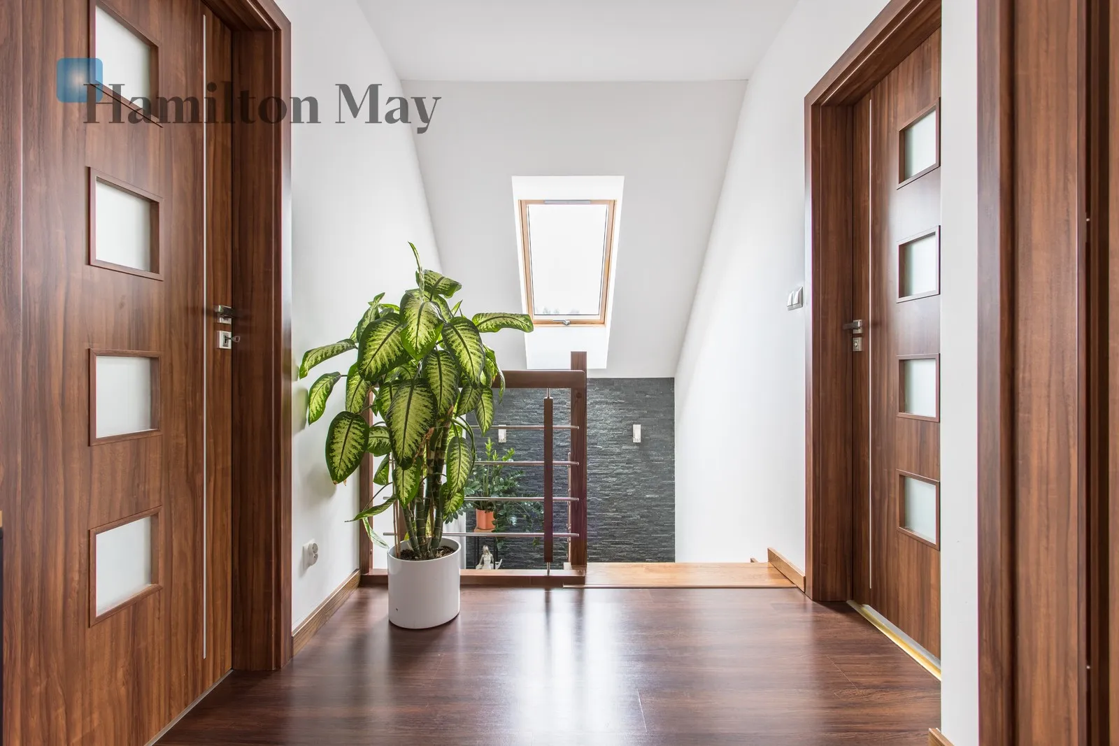 Bedrooms: 3 Bathrooms: 2 Plot size: 1182m2 Price/m2: 11326 PLN - slider