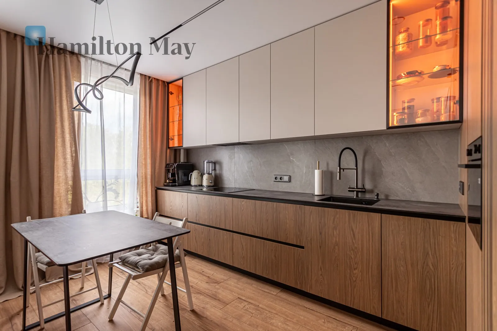 Нова дизайнерська квартира 54 кв.м | Wilno Estate 2024 | Балкон з видом на зелень | Підземний паркінг - slider