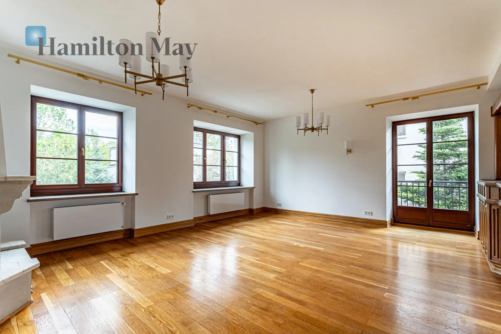 Street: Jana Styki Region: Praga-Południe Subregion: Saska Kępa Distance to centre: 3.09 km Level: 1 Price: 14000 PLN Bedrooms: 4 Bathrooms: 2 Size: 175m2 Price/m2: 80 PLN - slider