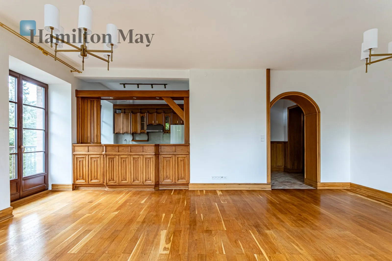 City: Warszawa Street: Jana Styki Region: Praga-Południe Subregion: Saska Kępa Distance to centre: 3.09 km Level: 1 Price: 14000 PLN Bedrooms: 4 Bathrooms: 2 - slider