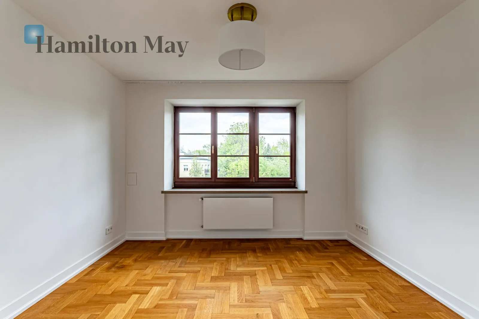 City: Warszawa Street: Jana Styki Region: Praga-Południe Subregion: Saska Kępa Distance to centre: 3.09 km Level: 1 Price: 14000 PLN - slider