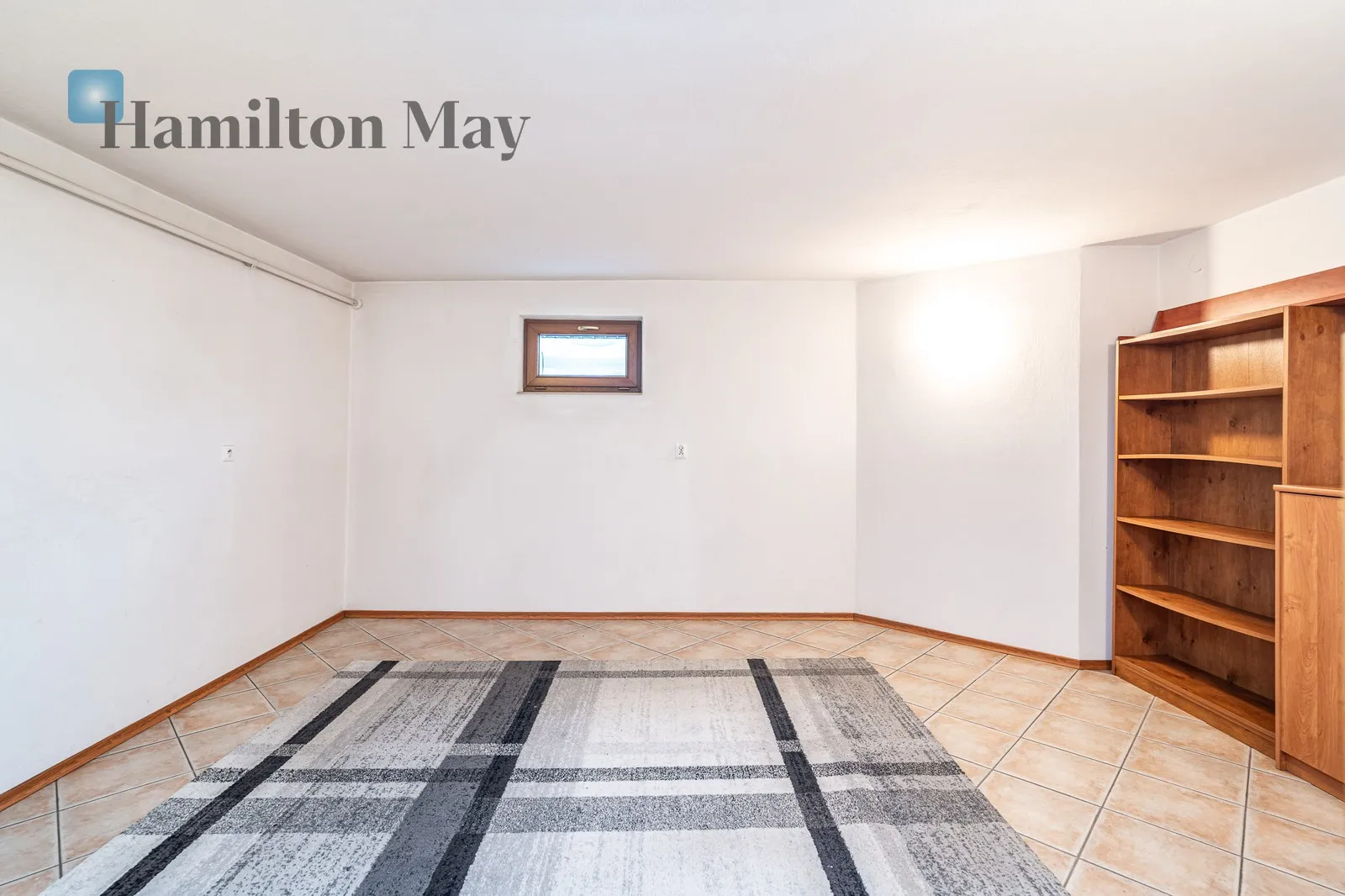 Price: 9900 PLN Bedrooms: 5 - slider