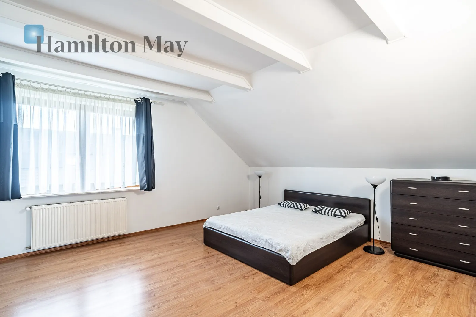 Bathrooms: 2 Plot size: 1000m2 - slider