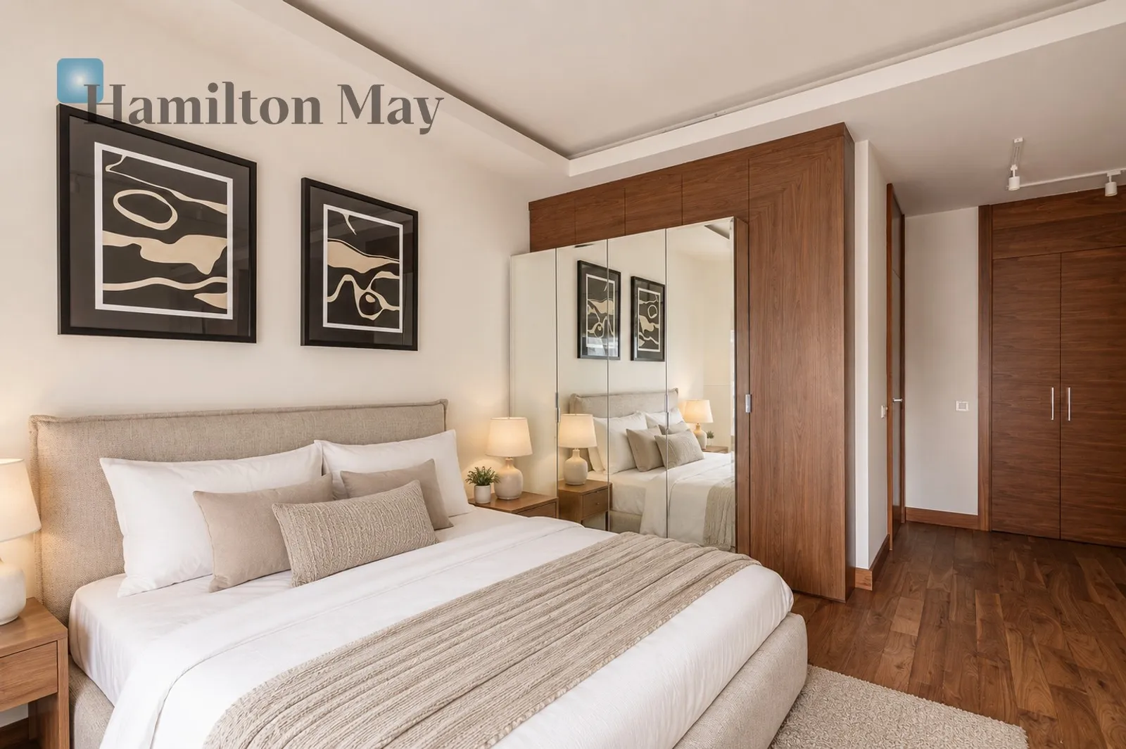 Subregion: Śródmieście Północne Distance to centre: 1.09 km Level: 4 Price: 11000 PLN Bedrooms: 1 Bathrooms: 1 Size: 74m2 Price/m2: 149 PLN - slider