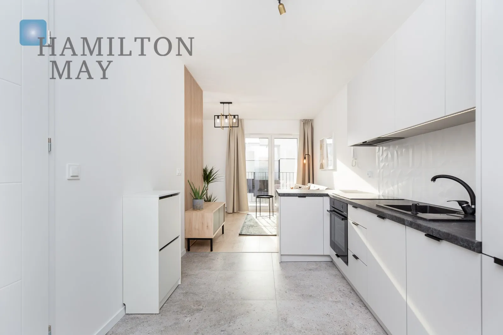 City: Kraków Street: Rydlówka Region: Podgórze Subregion: Mateczny Distance to centre: 2.76 km Level: 3 Price: 2500 PLN Bedrooms: 0 - slider