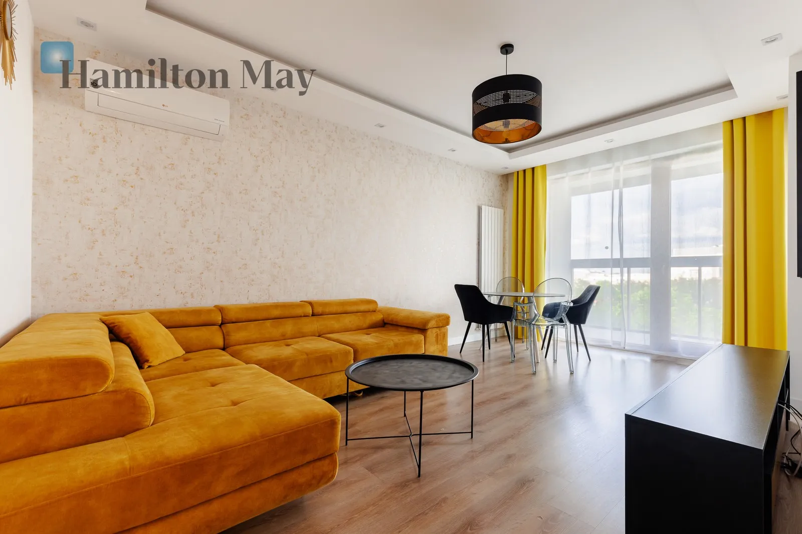 City: Warszawa Street: Kłopot Region: Wola Distance to centre: 3.75 km Level: 3 Price: 1200000 PLN Bedrooms: 1 Bathrooms: 1 Size: 46.96m2 - slider