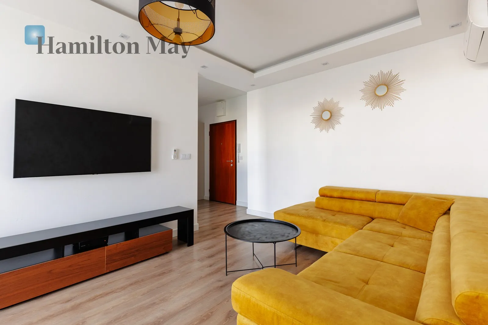 City: Warszawa Street: Kłopot Region: Wola Distance to centre: 3.75 km Level: 3 Price: 1200000 PLN Bedrooms: 1 Bathrooms: 1 - slider