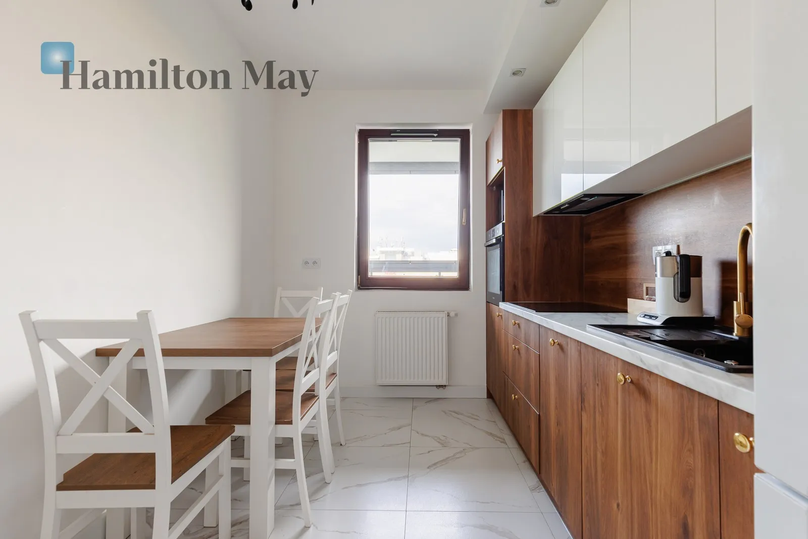 Region: Wola Distance to centre: 3.75 km Level: 3 Price: 1200000 PLN Bedrooms: 1 Bathrooms: 1 Size: 46.96m2 Price/m2: 25554 PLN - slider