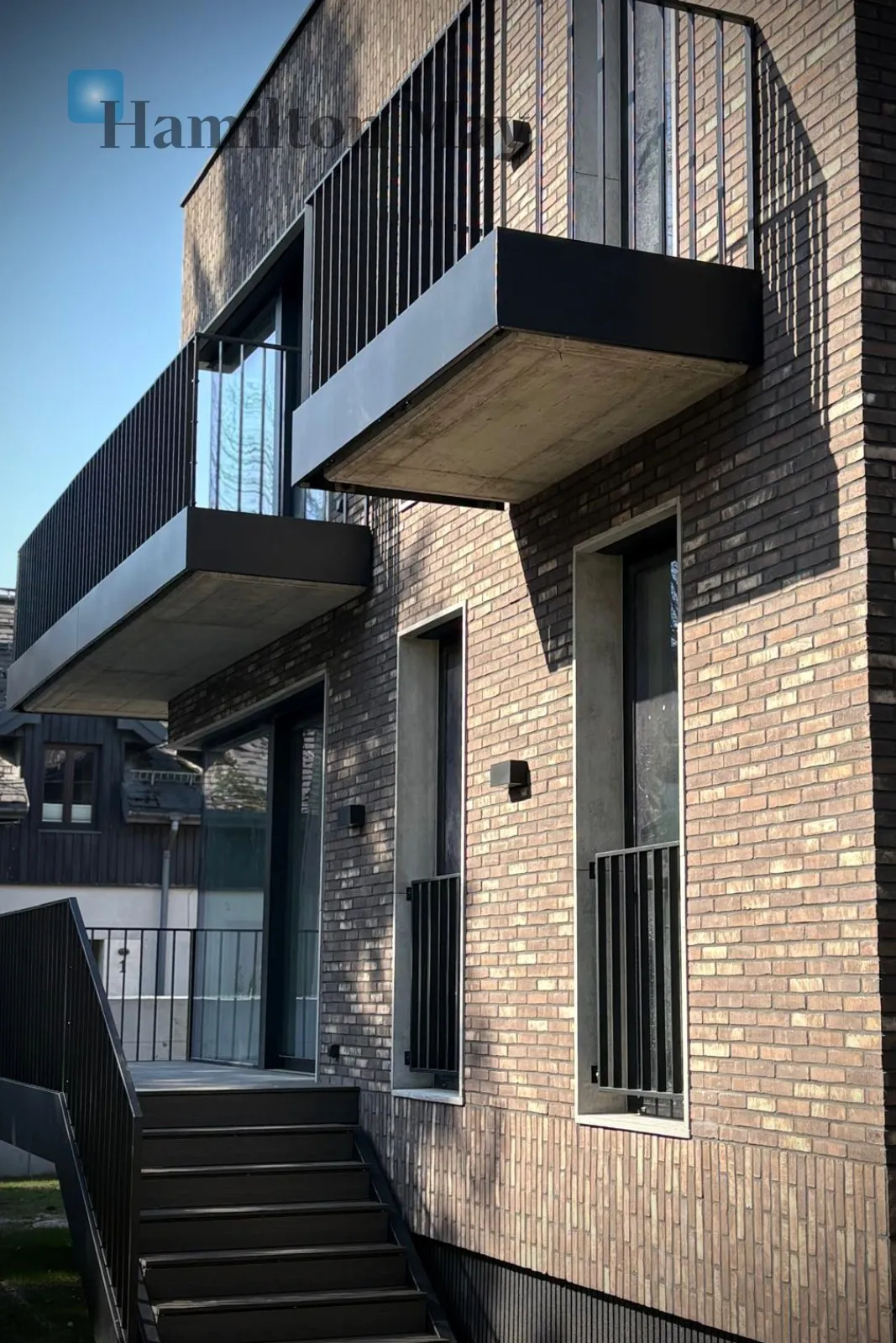 Street: Morelowa Region: Zwierzyniec Subregion: Wola Justowska Level: 3 Status: existing Number of units: 6 Price on application Rental price from: null Avg. rental price/m2: null - slider