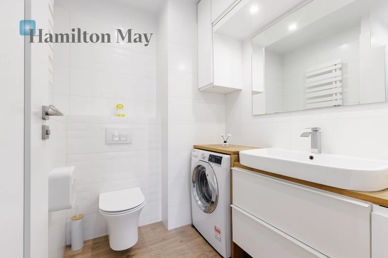Subregion: Ksawerów Distance to centre: 5.91 km Price: 1155000 PLN Bedrooms: 1 Bathrooms: 2 Size: 53m2 Price/m2: 21792 PLN - slider