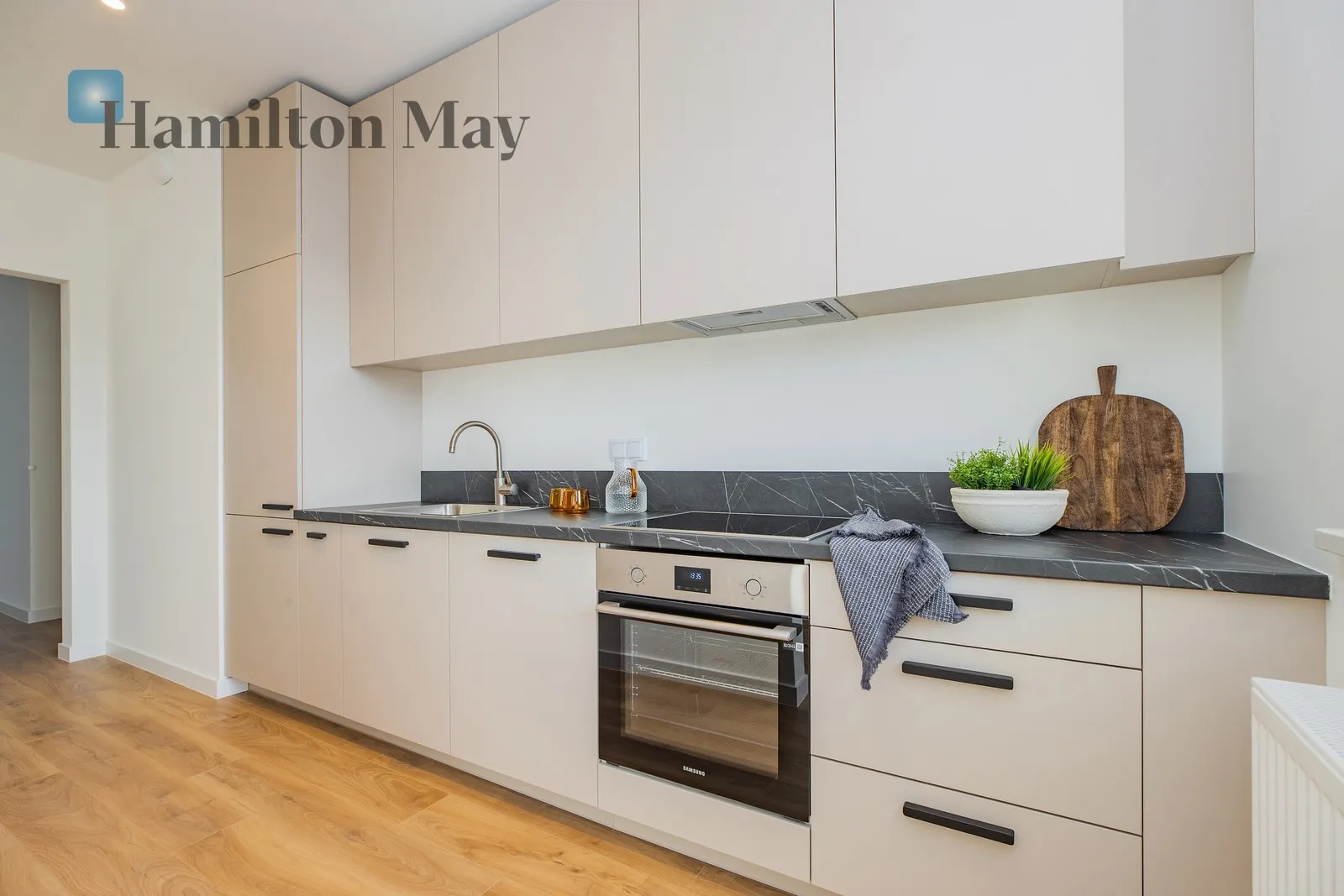 Region: Praga-Południe Subregion: Kamionek Distance to centre: 4.69 km Level: 1 Price: 1049000 PLN Bedrooms: 2 Bathrooms: 1 Size: 55.87m2 Price/m2: 18776 PLN - slider