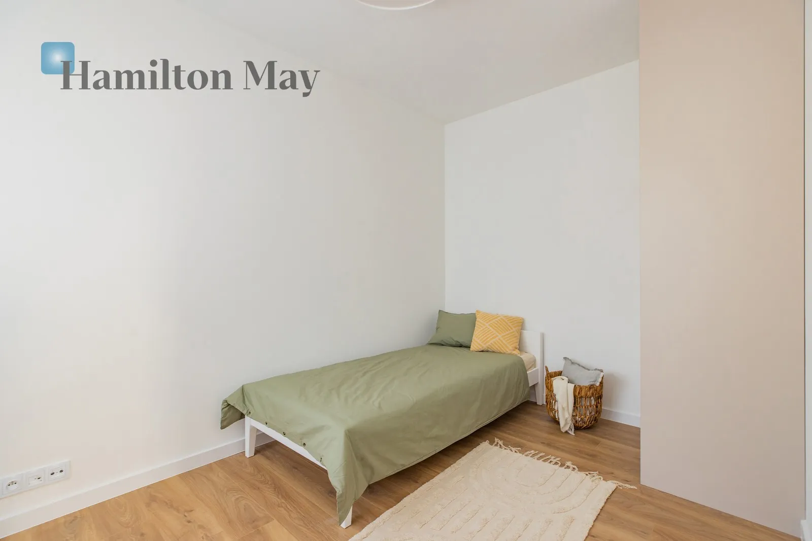 City: Warszawa Street: Żupnicza Region: Praga-Południe Subregion: Kamionek Distance to centre: 4.69 km Level: 1 Price: 1049000 PLN - slider