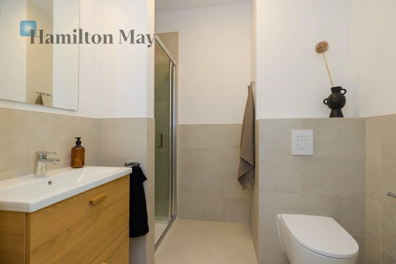 Region: Praga-Południe Subregion: Kamionek Distance to centre: 4.8 km Level: 5 Price: 1080000 PLN Bedrooms: 2 Bathrooms: 1 Size: 57.1m2 - slider