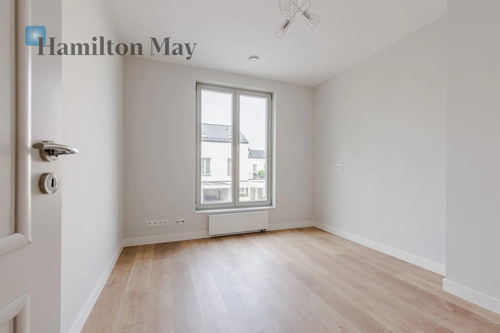 City: Konstancin-Jeziorna Street: Wczasowa Region: Klarysew Distance to centre: 15.1 km Price: 15000 PLN - slider