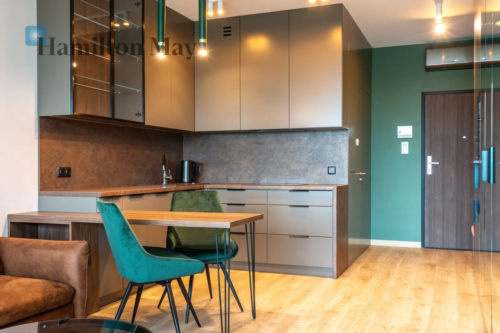 Bedrooms: 0 Bathrooms: 1 Size: 41m2 - slider
