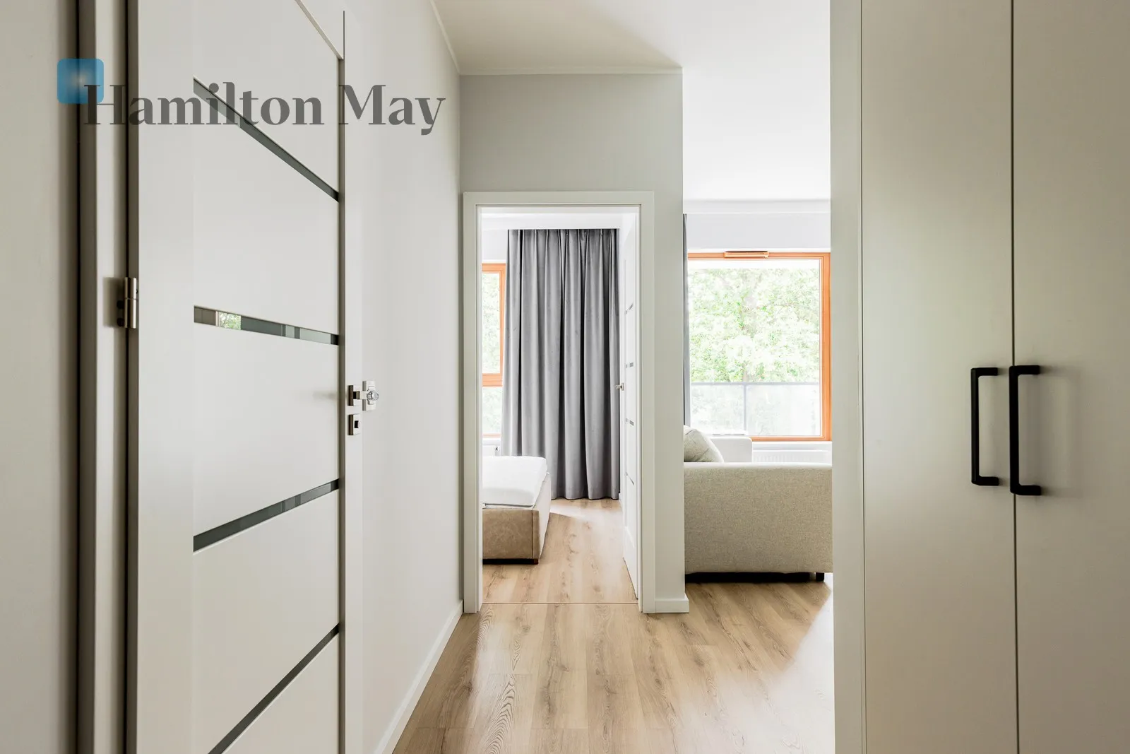 City: Warszawa Street: Ludwiki Region: Wola Subregion: Czyste Distance to centre: 3.24 km Level: 2 Price: 4300 PLN - slider