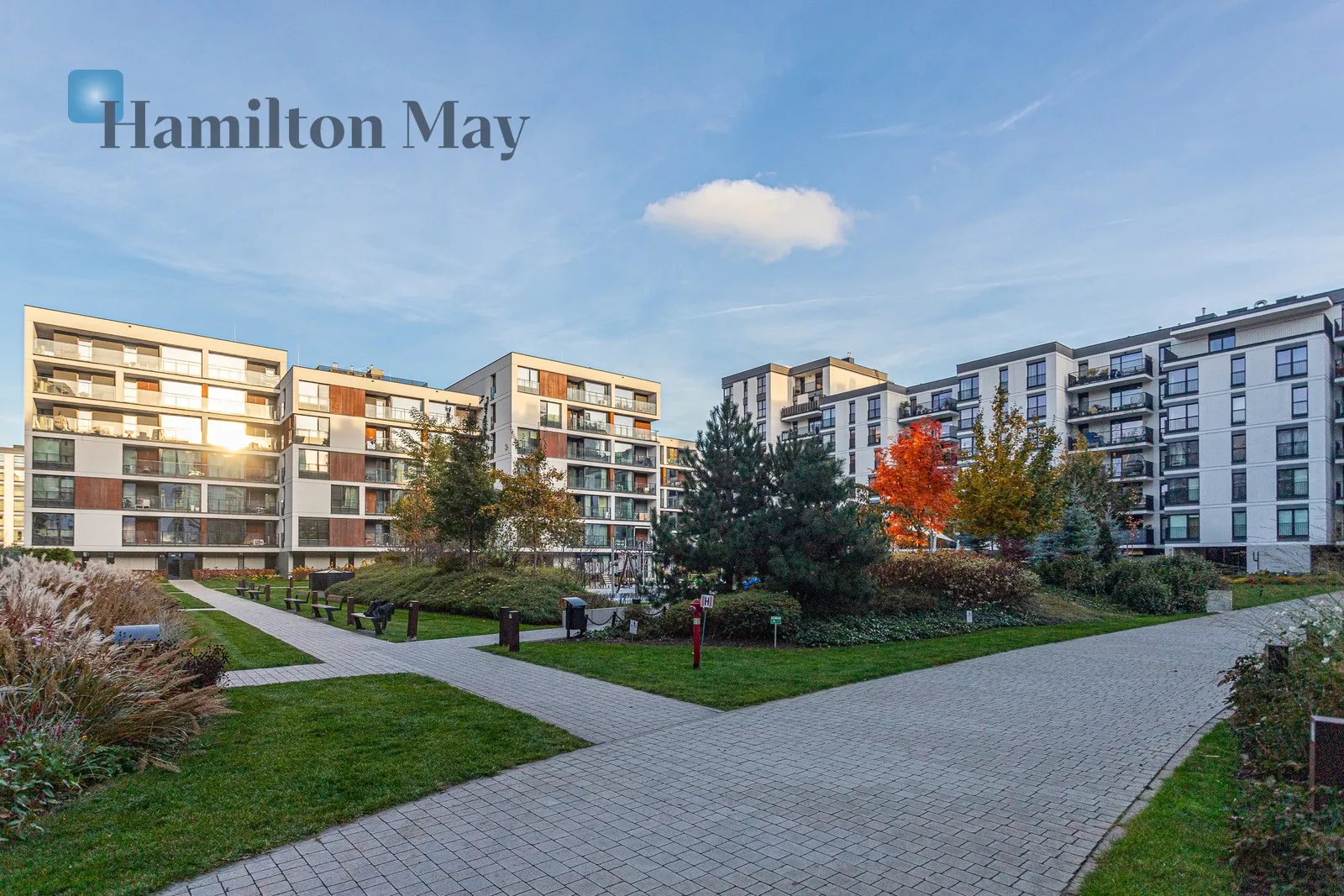 Distance to centre: 4.25 km Level: 2 Price: 5500 PLN Bedrooms: 1 Bathrooms: 1 - slider