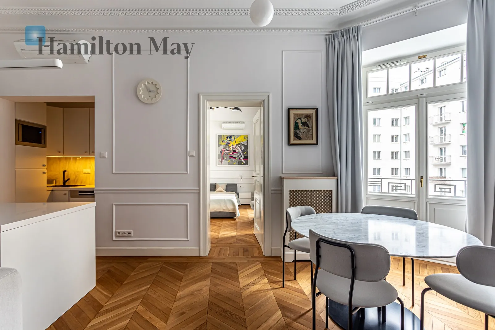 Region: Śródmieście Subregion: Śródmieście Północne Distance to centre: 0.4 km Level: 3 Price: 12000 PLN Bedrooms: 2 Bathrooms: 1 Size: 76m2 Price/m2: 158 PLN - slider