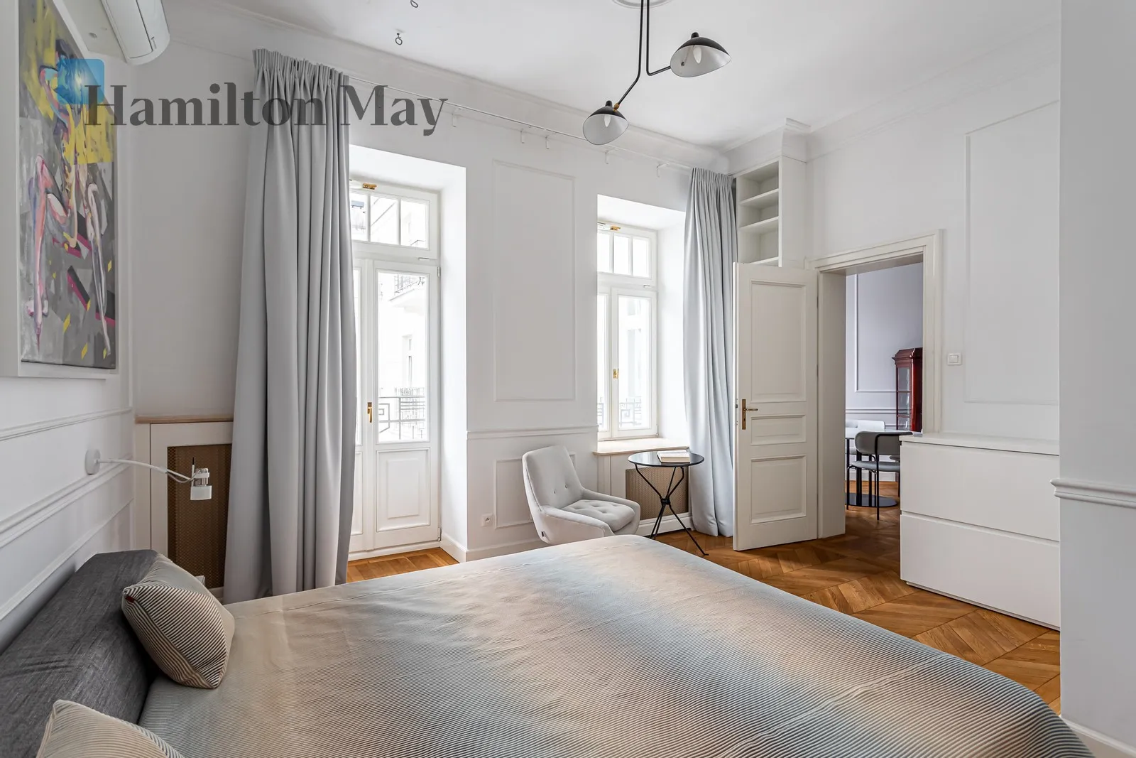 Region: Śródmieście Subregion: Śródmieście Północne Distance to centre: 0.4 km Level: 3 Price: 12000 PLN Bedrooms: 2 Bathrooms: 1 - slider