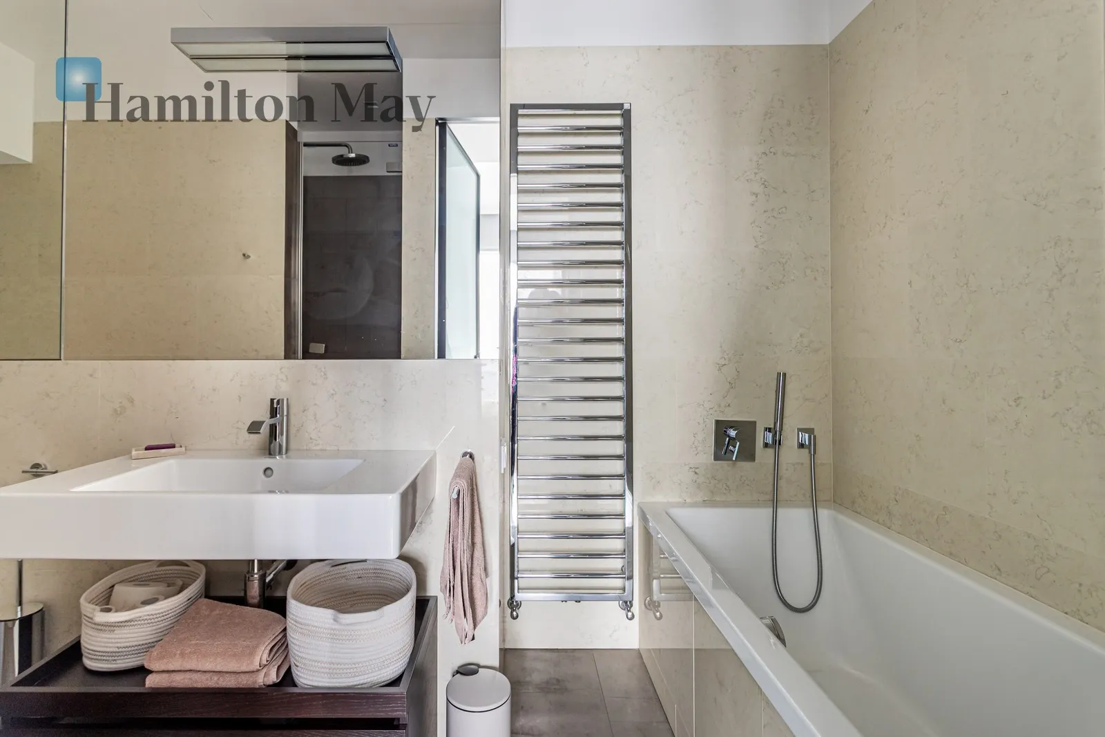 Elegancki i nowoczesny apartament z jedną sypialnią w apartamentowcu Cosmopolitan - slider