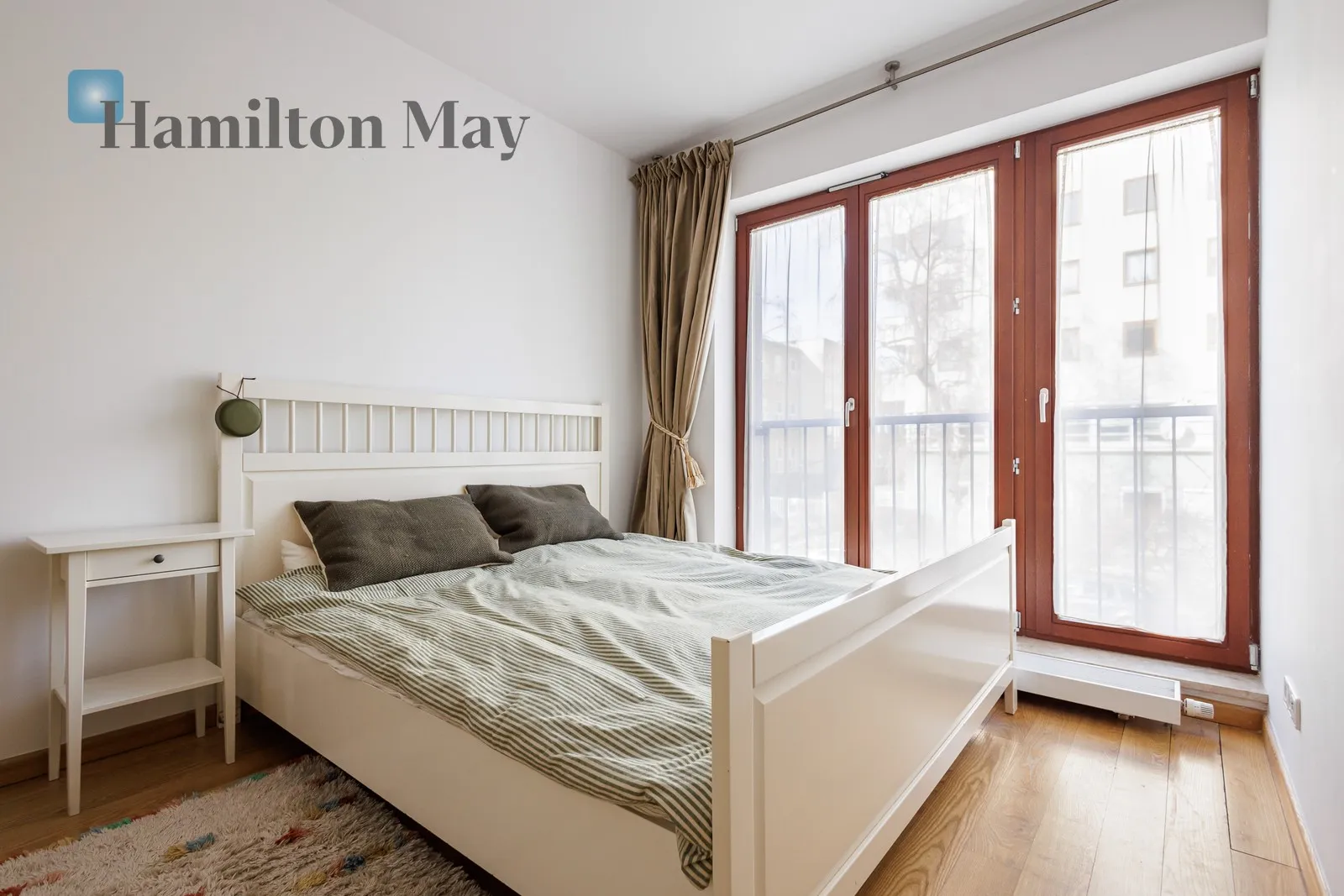 Region: Mokotów Subregion: Sielce Distance to centre: 2.88 km Level: 1 Price: 5300 PLN Bedrooms: 2 Bathrooms: 1 Size: 70m2 Price/m2: 76 PLN - slider