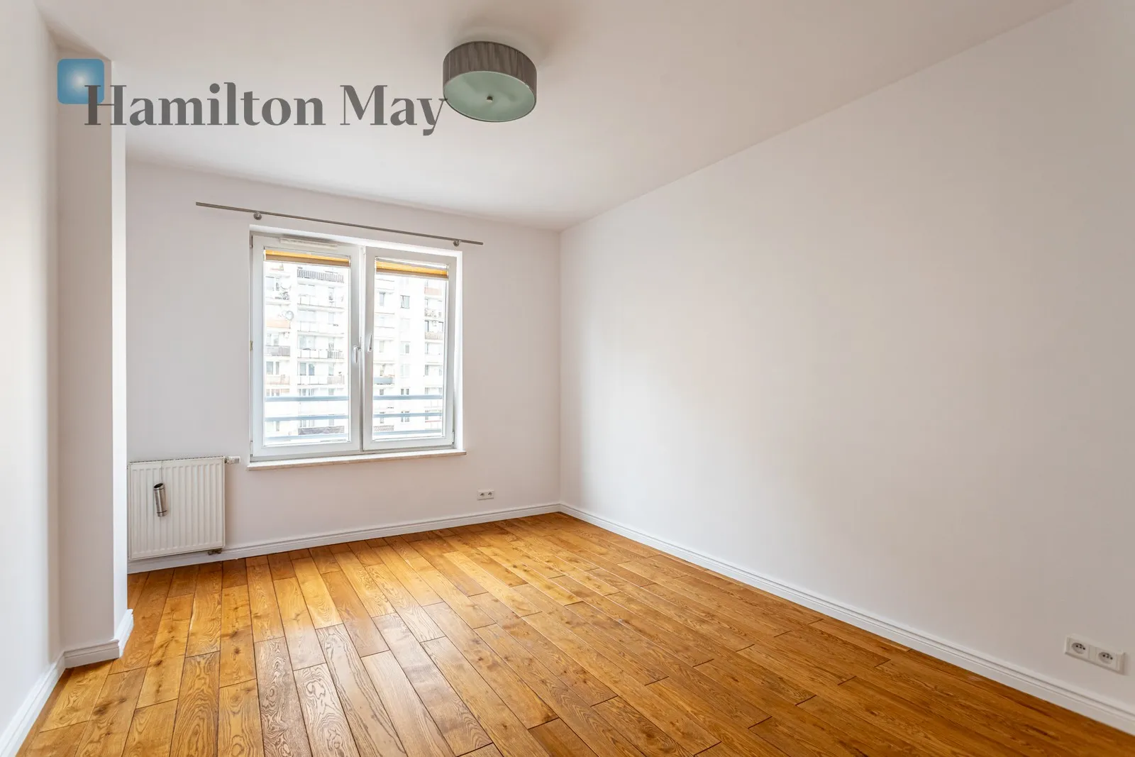 Region: Praga-Północ Subregion: Szmulowizna Distance to centre: 3.83 km Level: 5 Price: 7000 PLN Bedrooms: 3 Bathrooms: 2 - slider