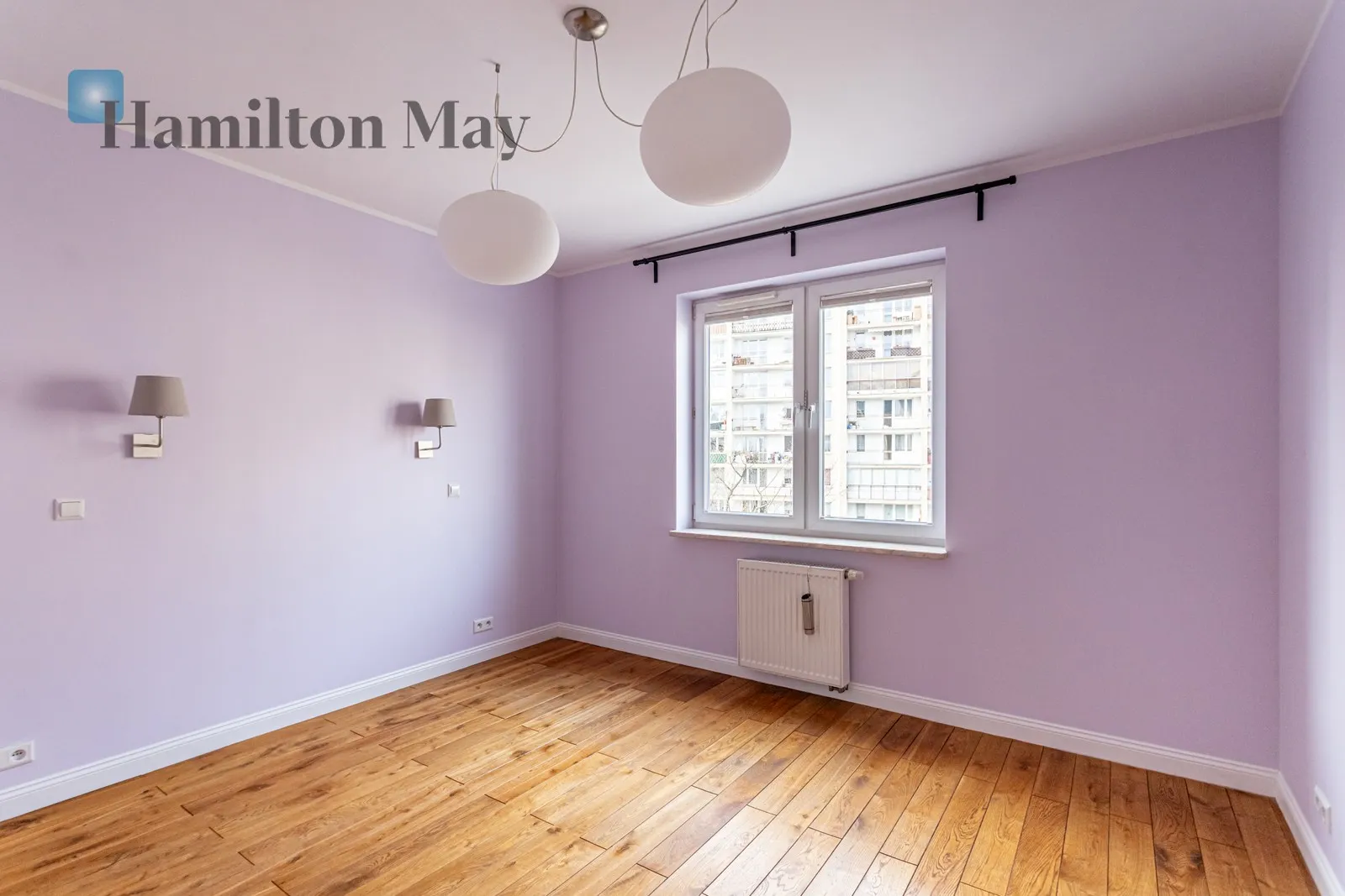 Distance to centre: 3.83 km Level: 5 Price: 7000 PLN Bedrooms: 3 Bathrooms: 2 Size: 127m2 - slider