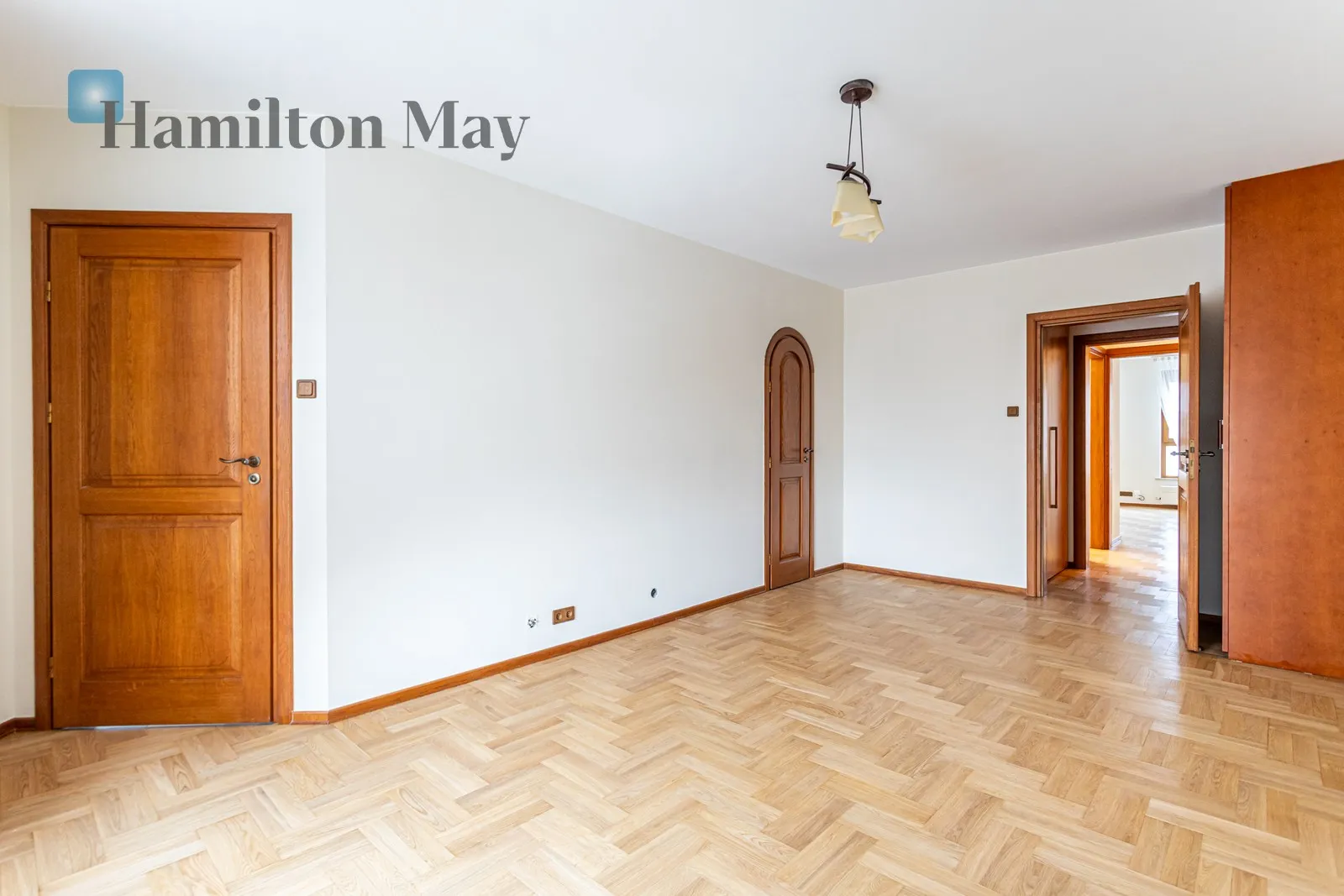 Wygodny penthouse z pięknym tarasem w okolicach centrum handlowego Arkadia - slider