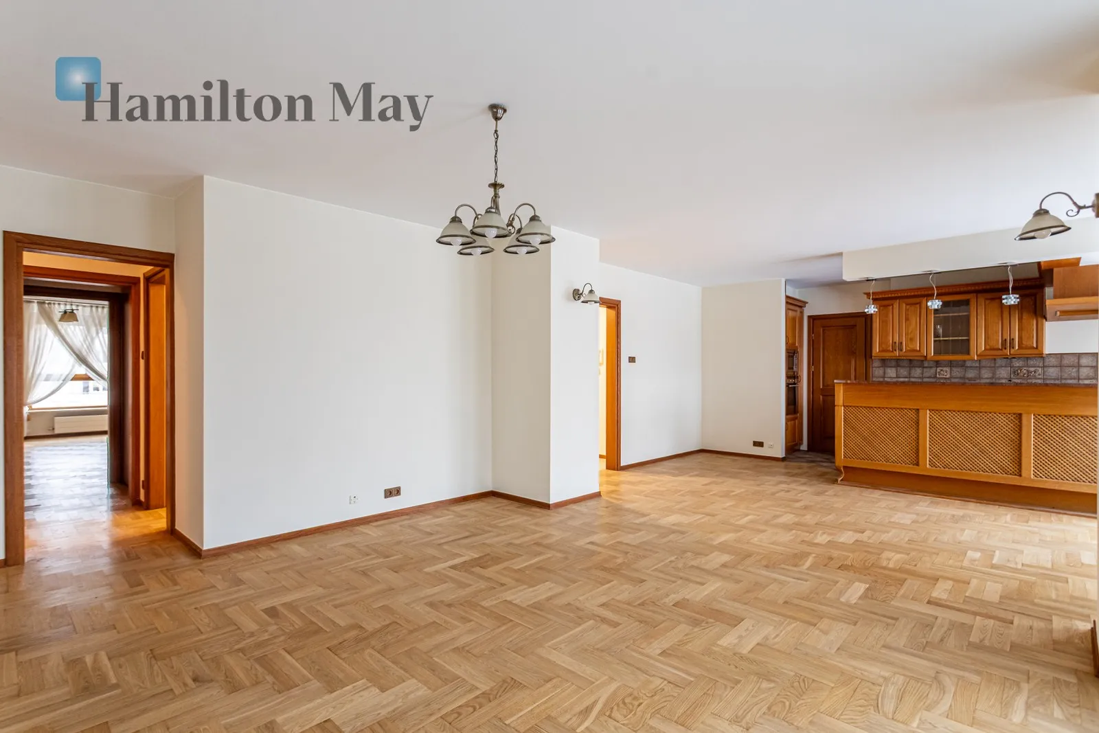 Wygodny penthouse z pięknym tarasem w okolicach centrum handlowego Arkadia - slider