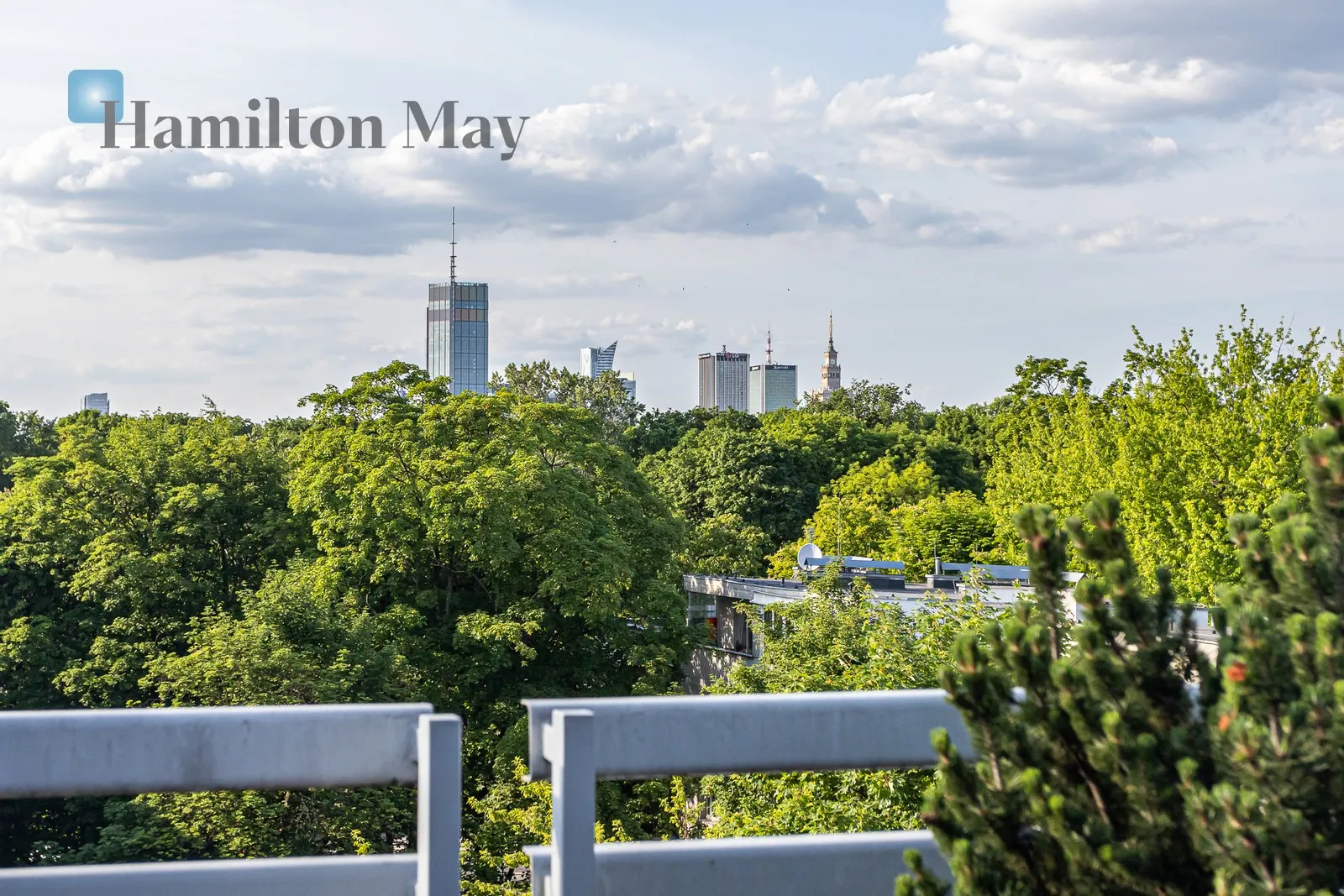 Distance to centre: 2.42 km Level: 5 Price: 2700000 PLN Bedrooms: 2 Bathrooms: 2 Size: 78m2 Price/m2: 34615 PLN - slider