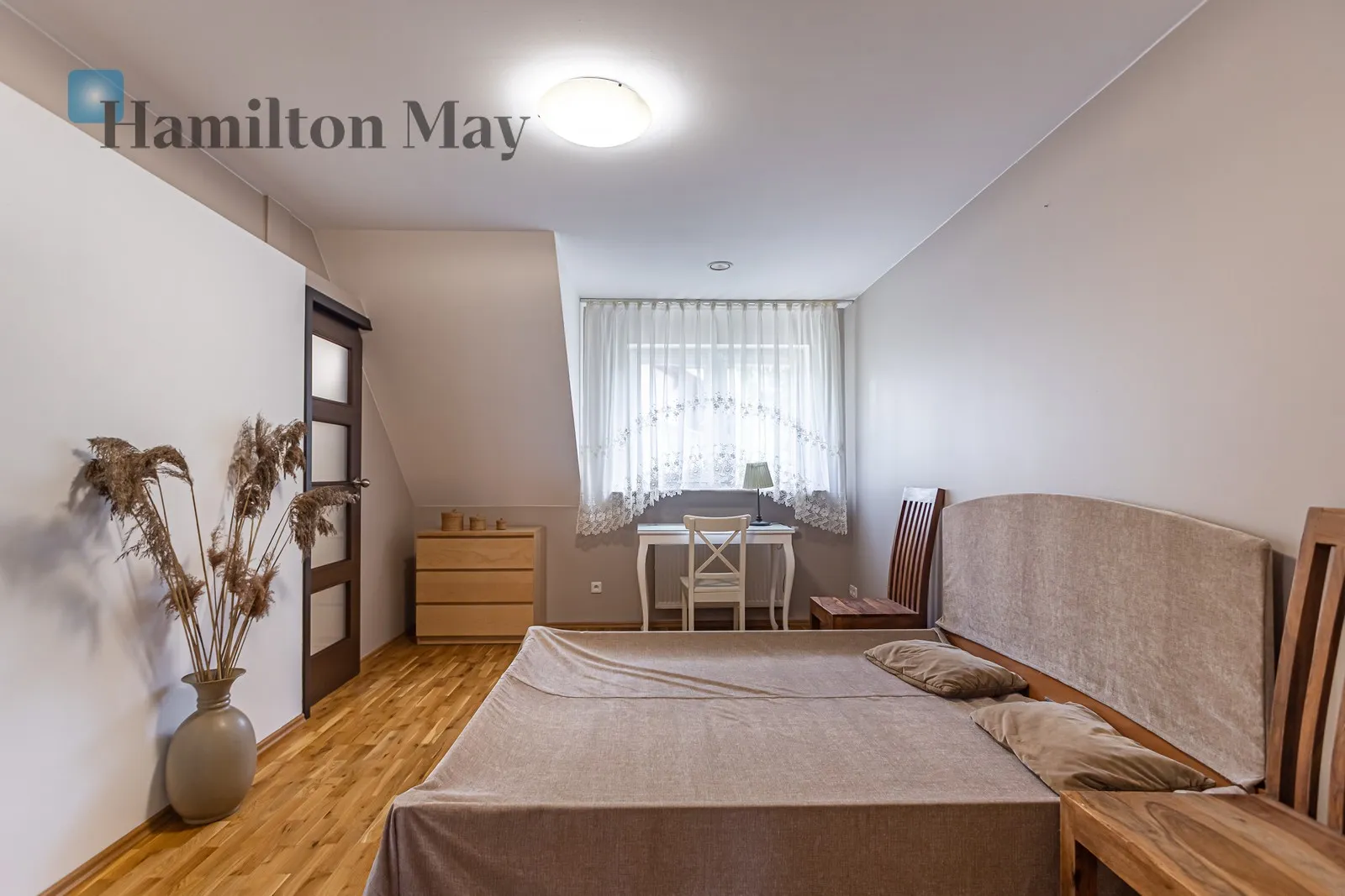 Region: Józefów Distance to centre: 18.83 km Price: 9500 PLN - slider