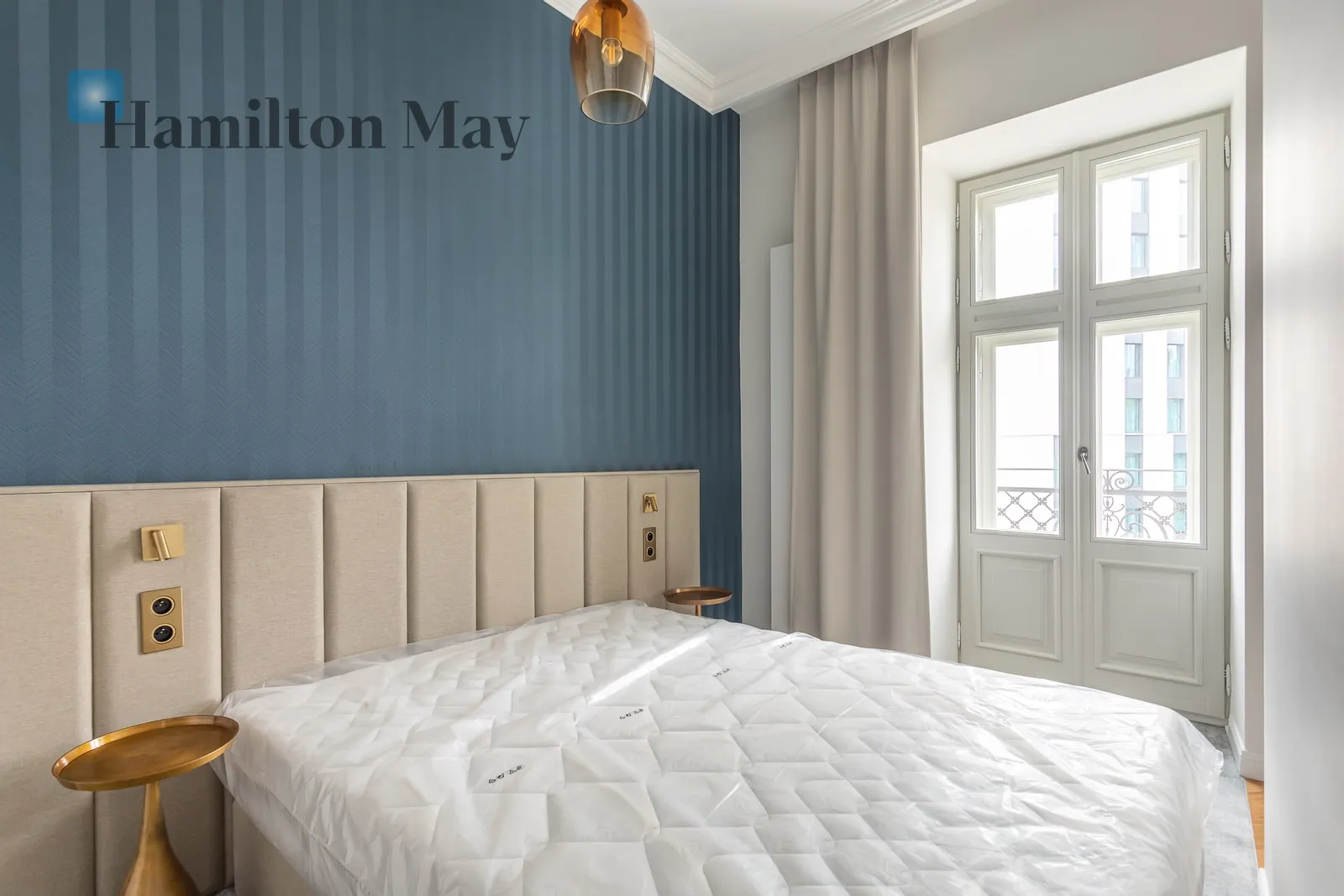 City: Warszawa Street: Złota Region: Wola Subregion: Mirów Distance to centre: 1.16 km - slider