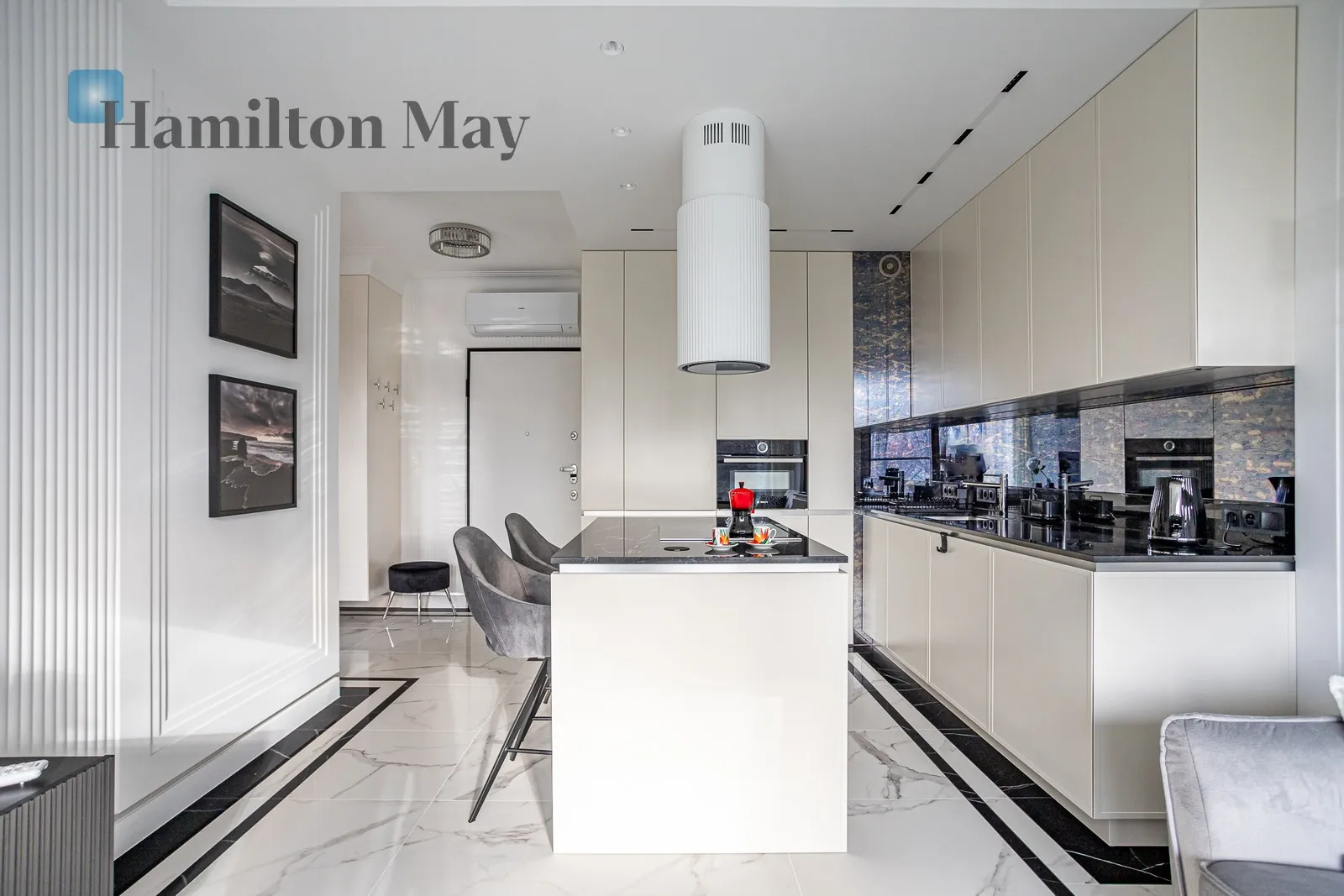 Region: Praga-Południe Subregion: Kamionek Distance to centre: 4.06 km Level: 1 Price: 5000 PLN Bedrooms: 1 Bathrooms: 1 Size: 47m2 Price/m2: 106 PLN - slider