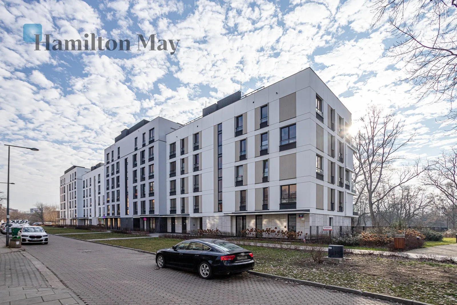 Level: 1 Price: 5000 PLN Bedrooms: 1 Bathrooms: 1 Size: 47m2 Price/m2: 106 PLN - slider